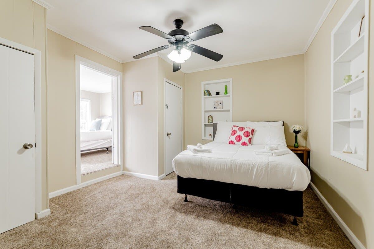 V_409TylrSt_A_West Columbia