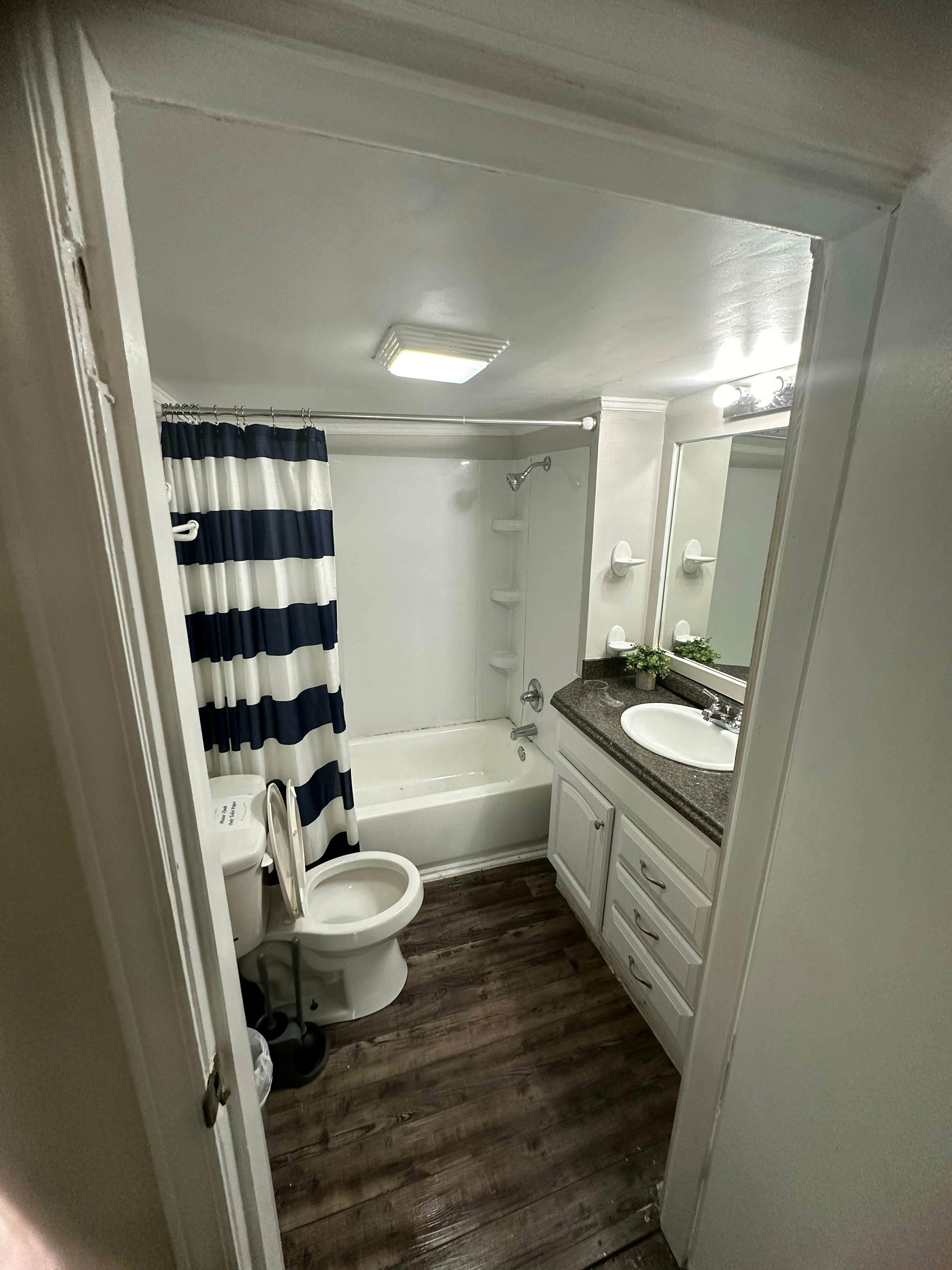 V_409TylrSt_A_West Columbia