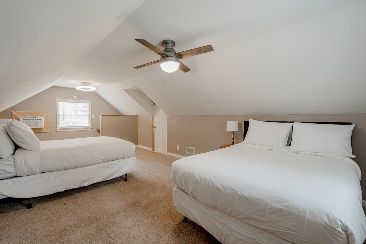 L_206GldstnDr_Columbia