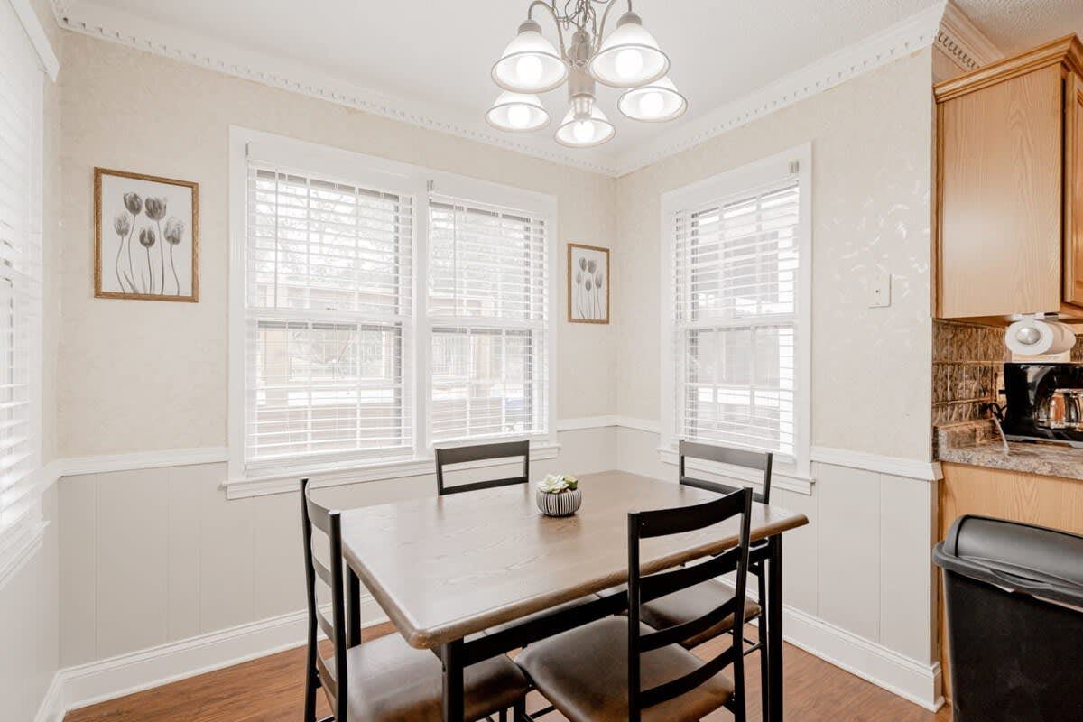 L_206GldstnDr_Columbia