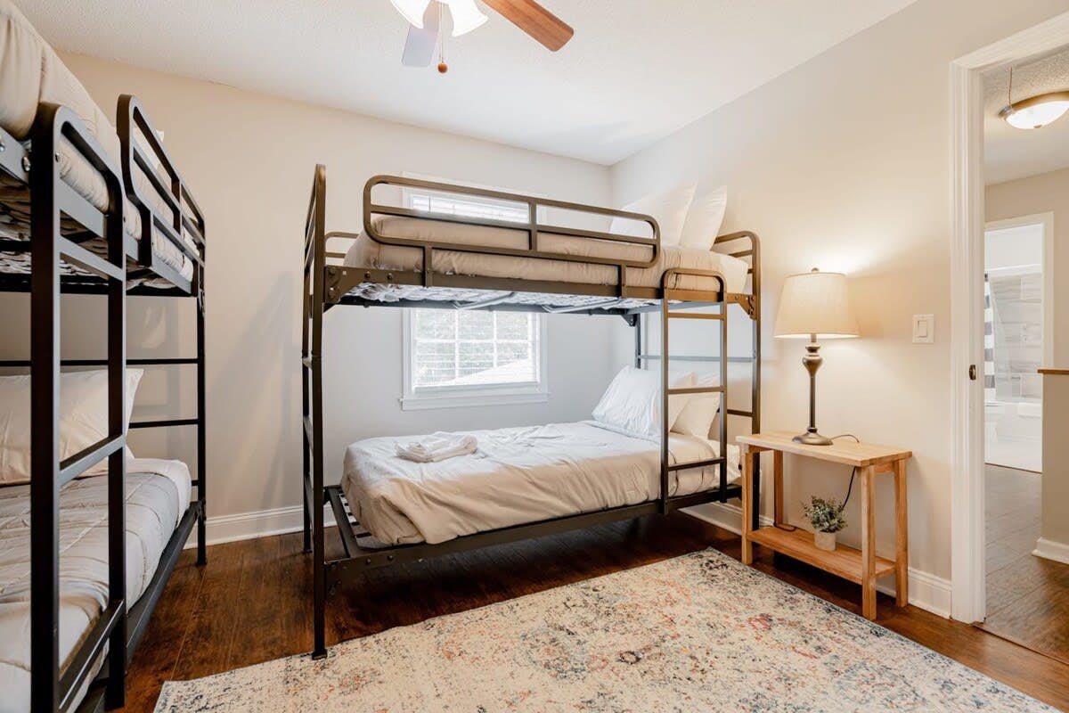 L_206GldstnDr_Columbia