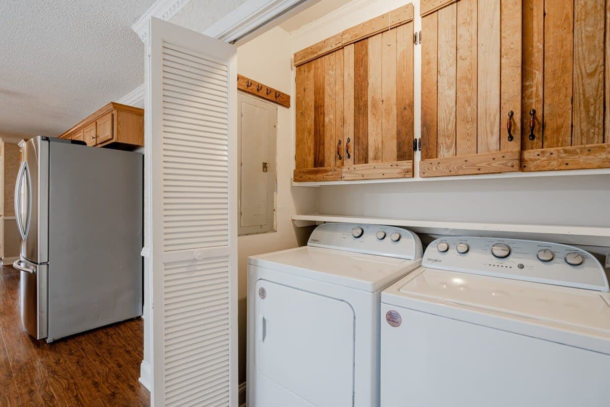 L_206GldstnDr_Columbia