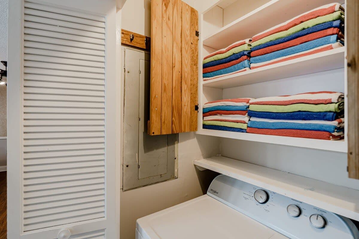 L_206GldstnDr_Columbia