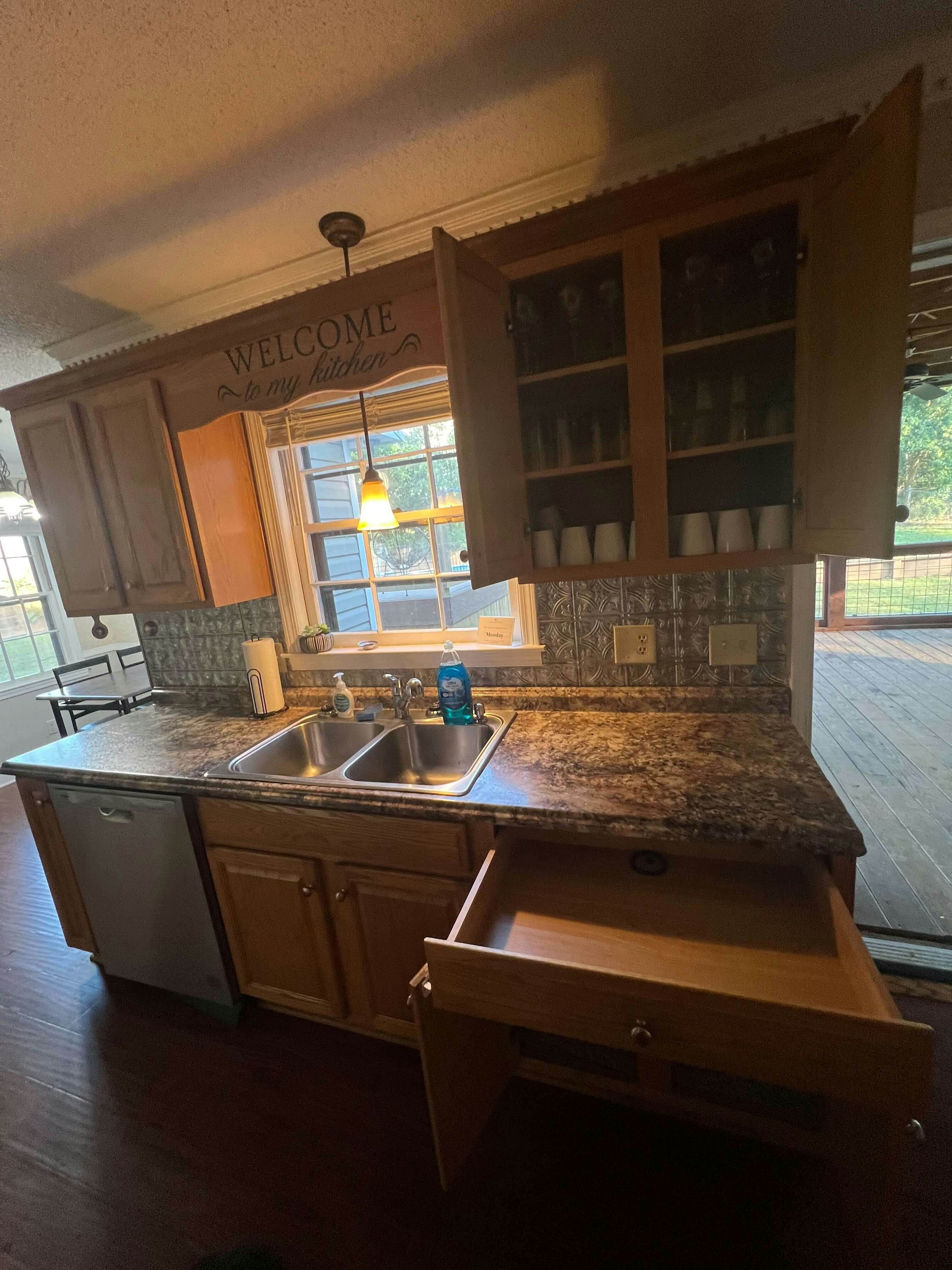 L_206GldstnDr_Columbia