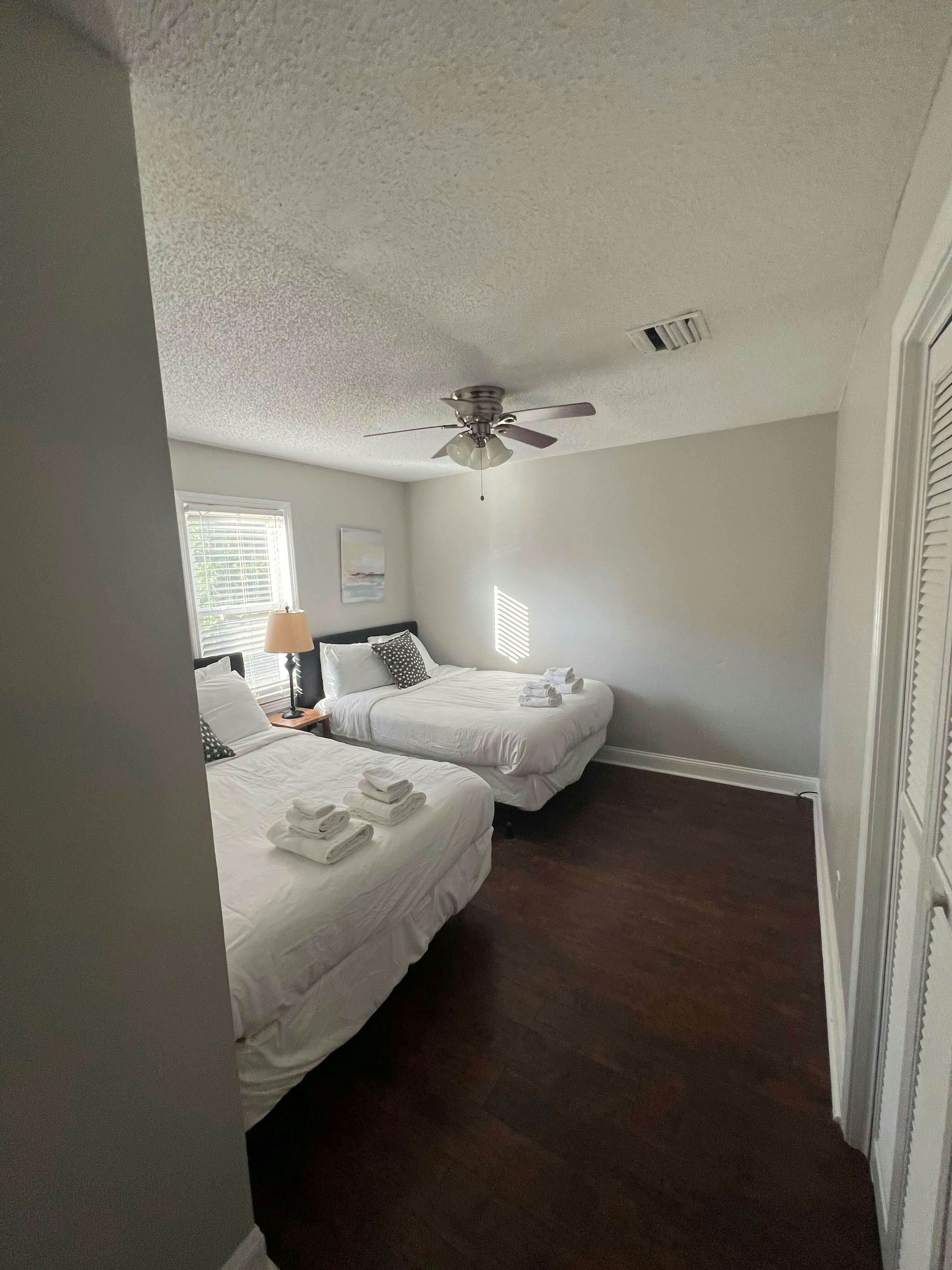 L_206GldstnDr_Columbia