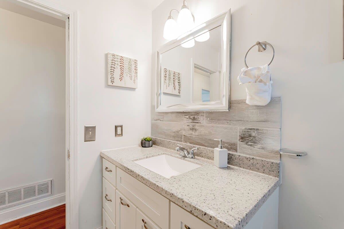 O_500Antioch_Columbia