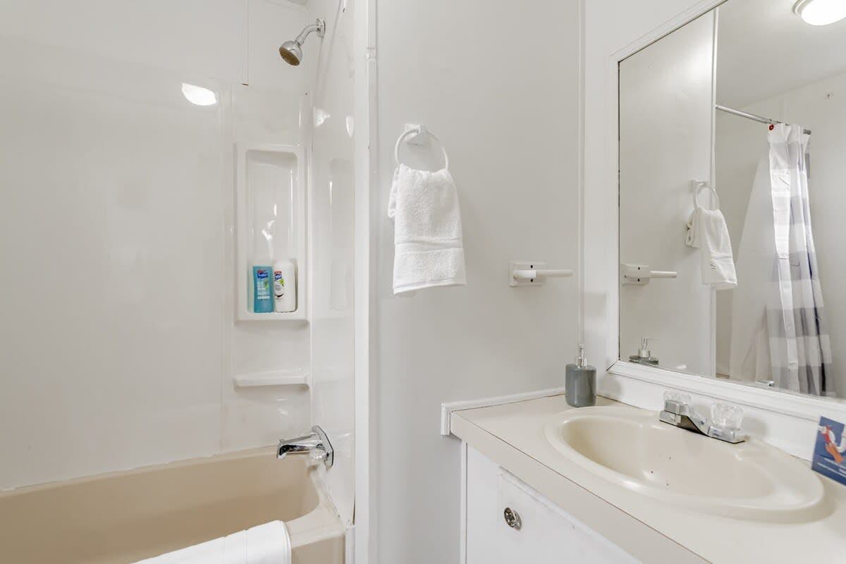 V_409TylrSt_B_West_Columbia