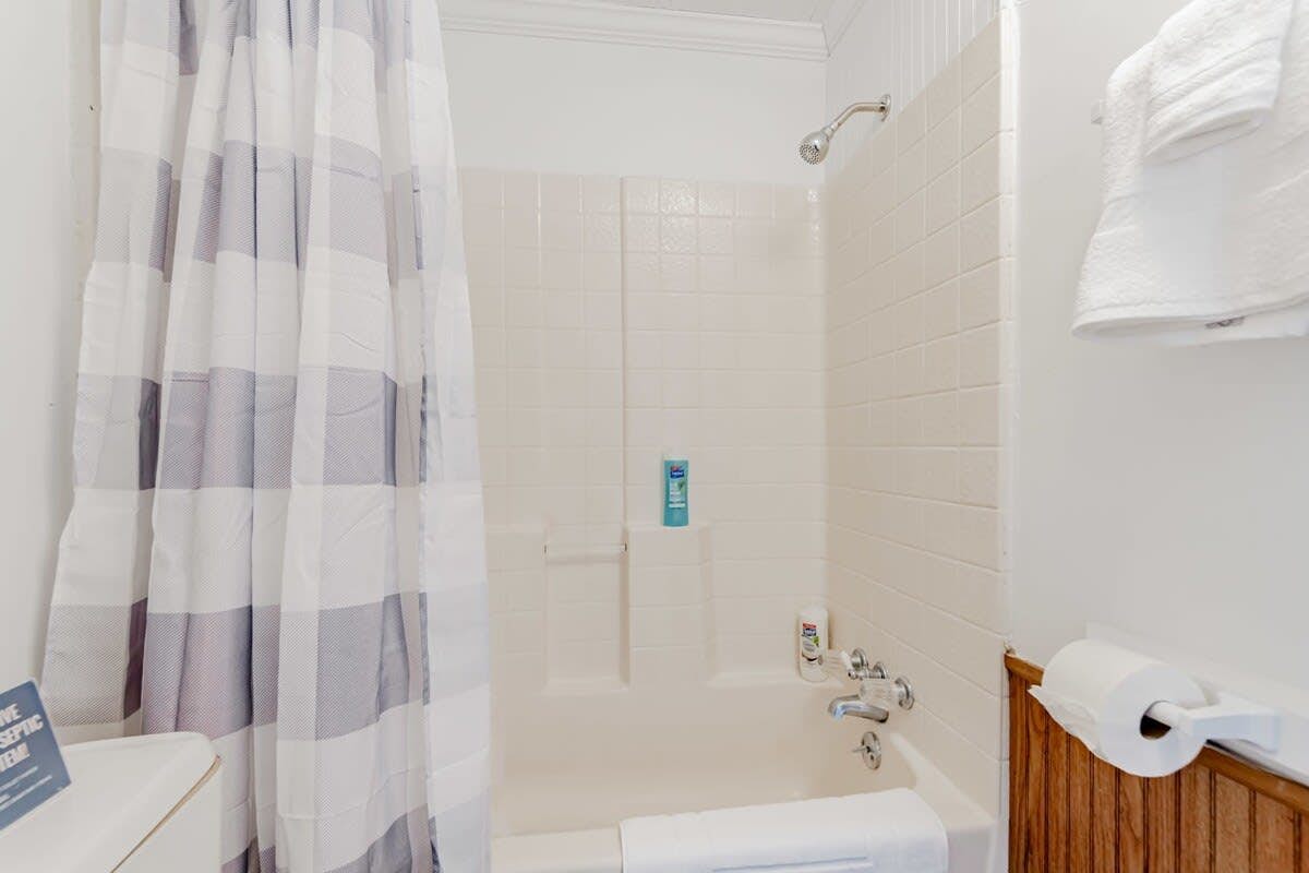 V_409TylrSt_B_West_Columbia