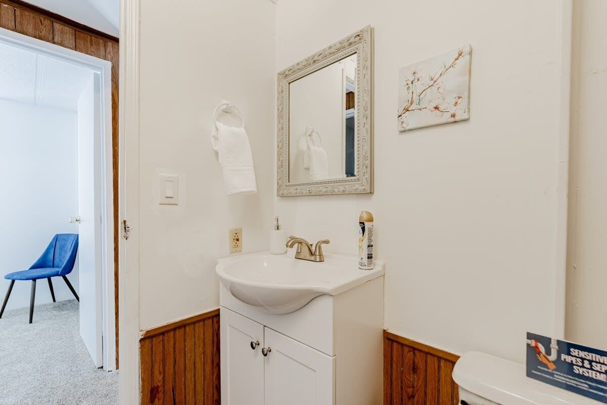 V_409TylrSt_B_West_Columbia