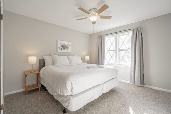 Mins to Lake Murray & Downtown! Serene on Sonning