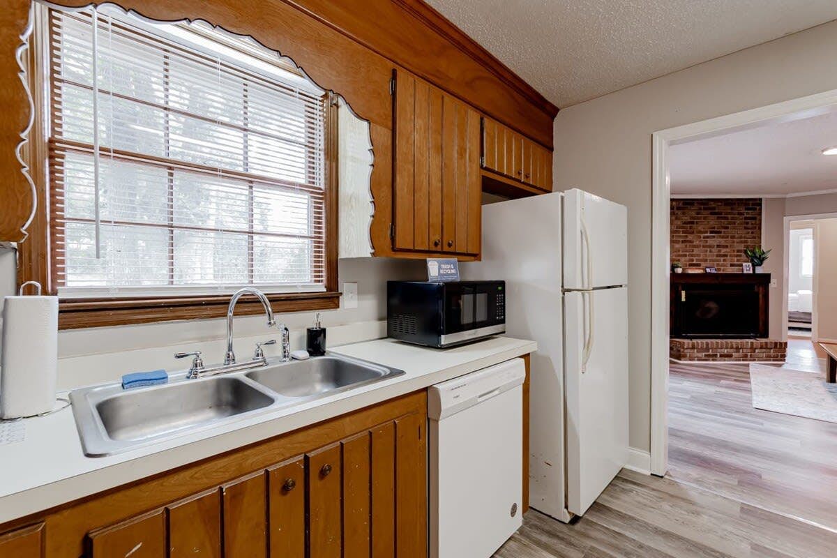 F_1612NWdstrm_Columbia