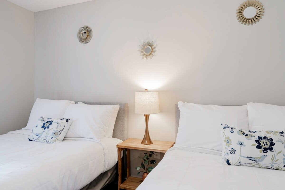 Mins to USC, Hospital, Zoo! Columbia Duet- 2 Units