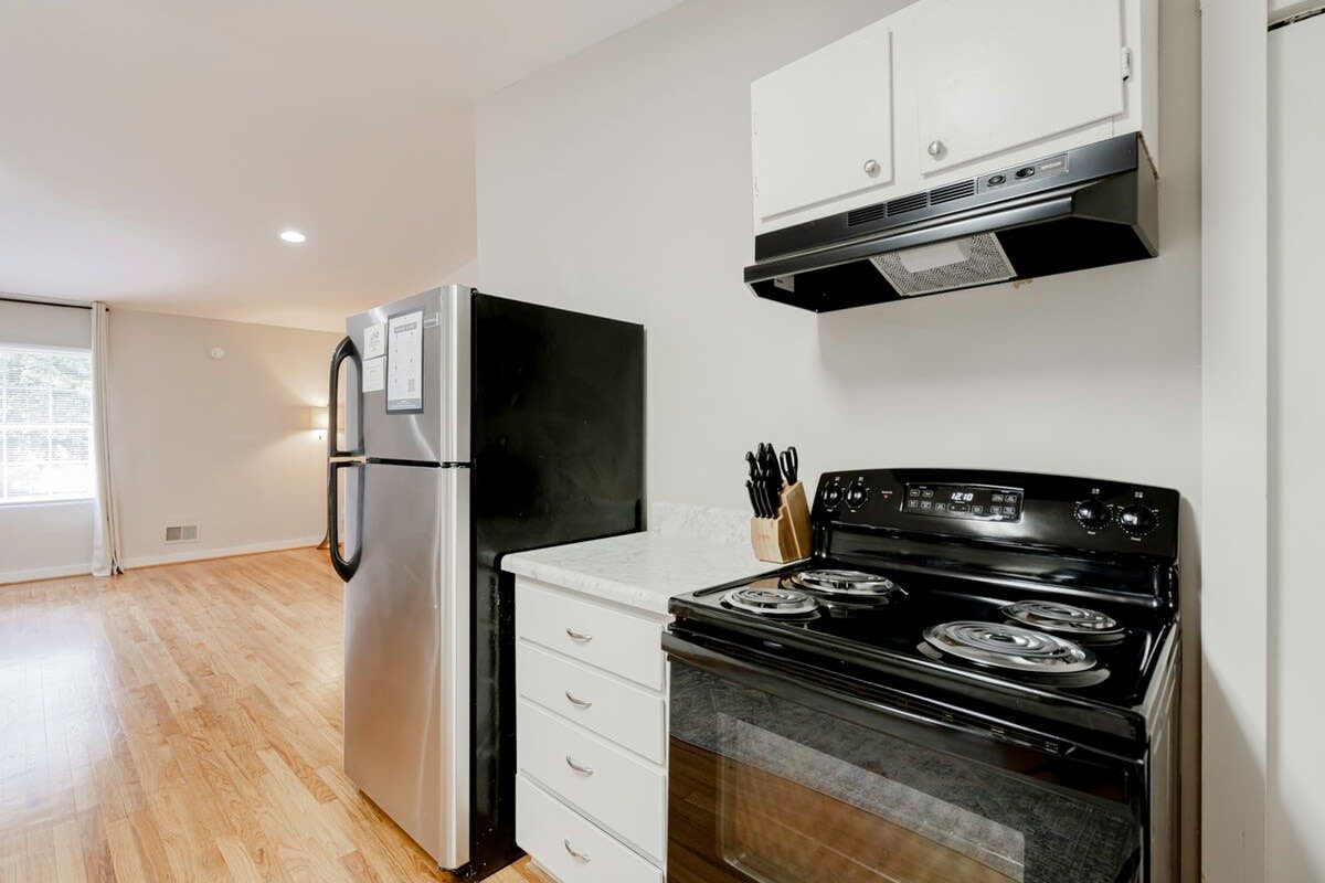 Z_1900Hllnd_C_West_Columbia (Both Units)