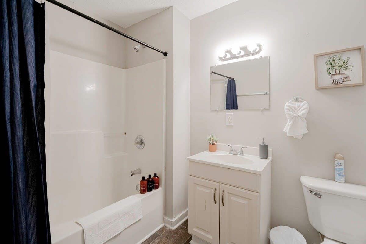 Z_1900Hllnd_C_West_Columbia (Both Units)