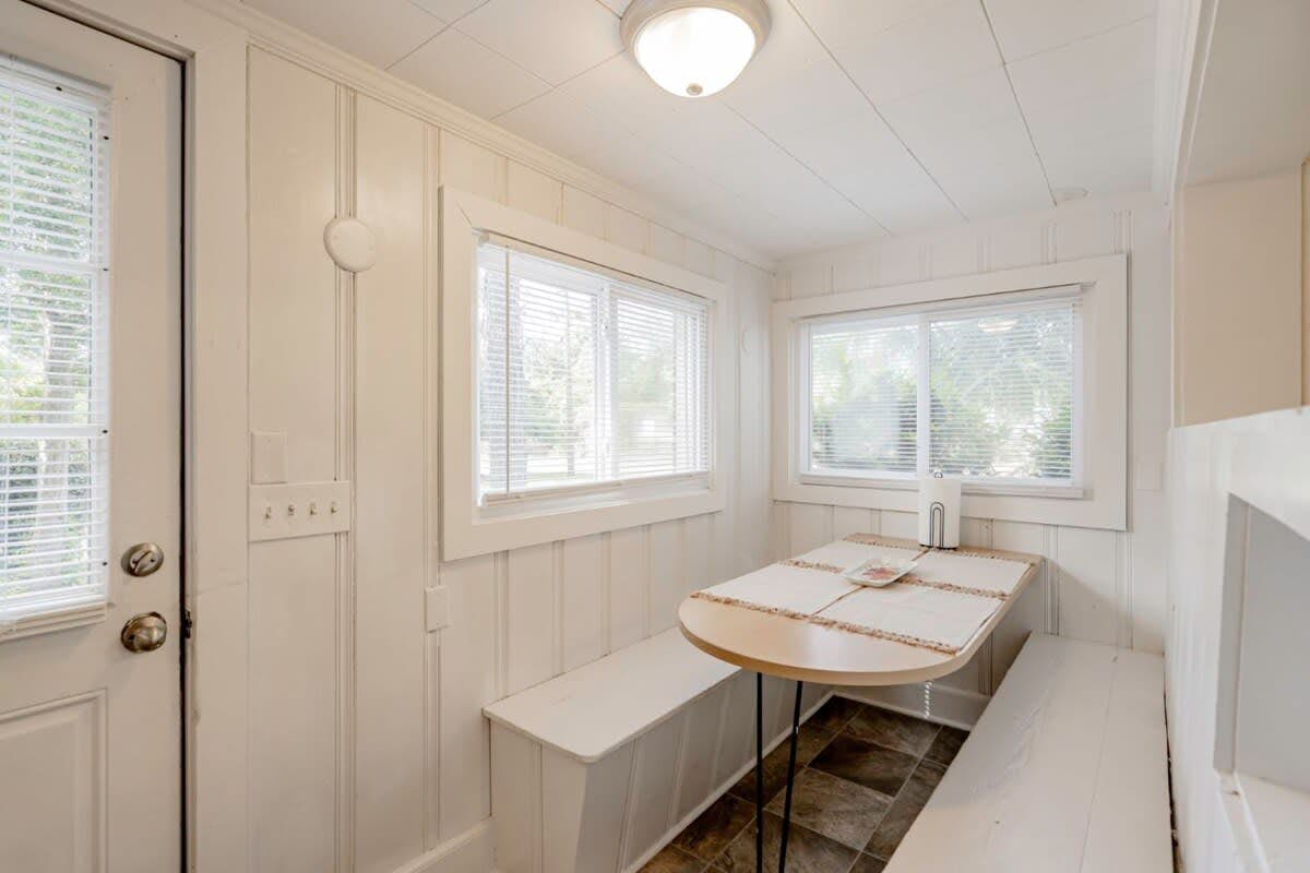 Z_1900Hllnd_C_West_Columbia (Both Units)