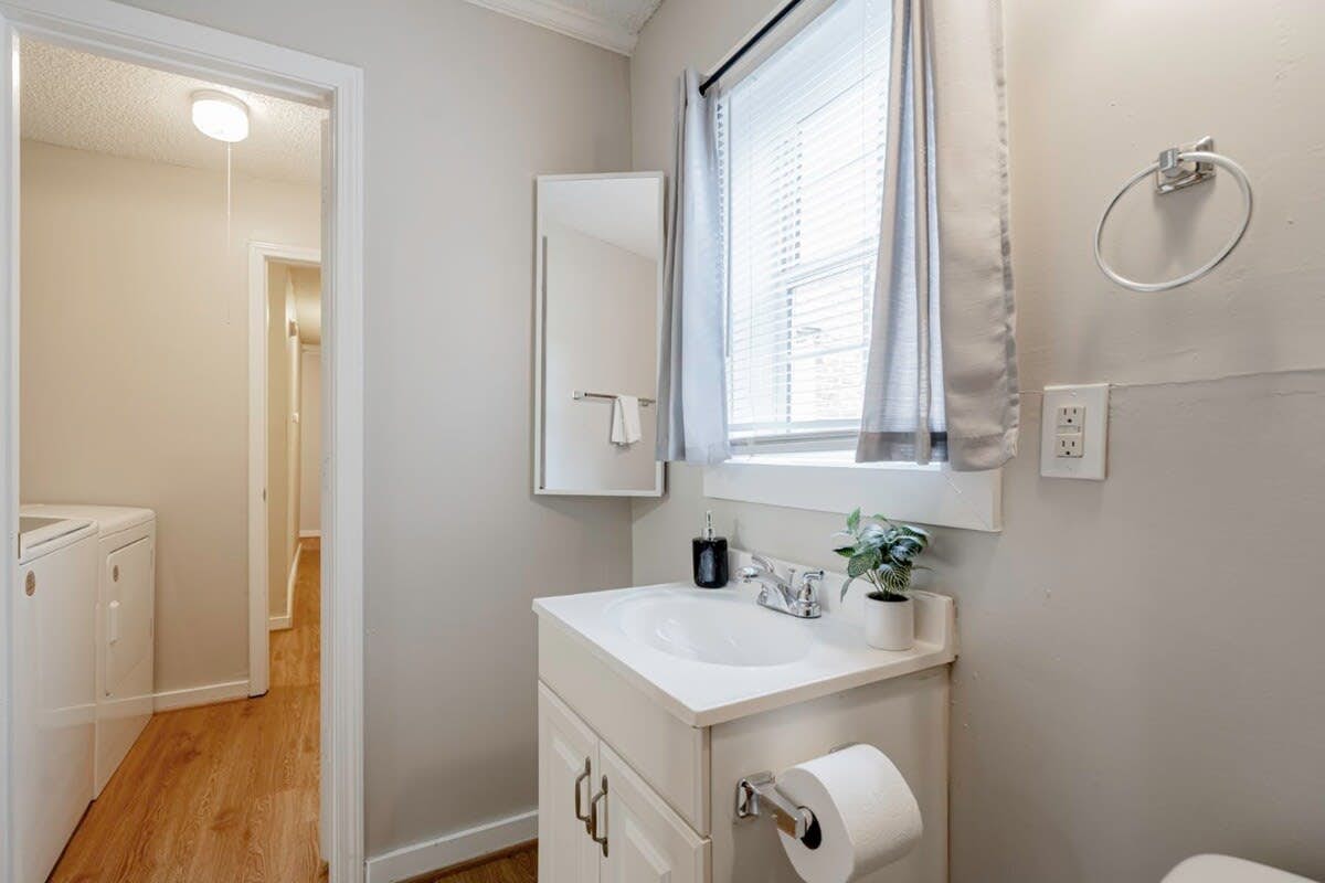 Z_1900Hllnd_C_West_Columbia (Both Units)