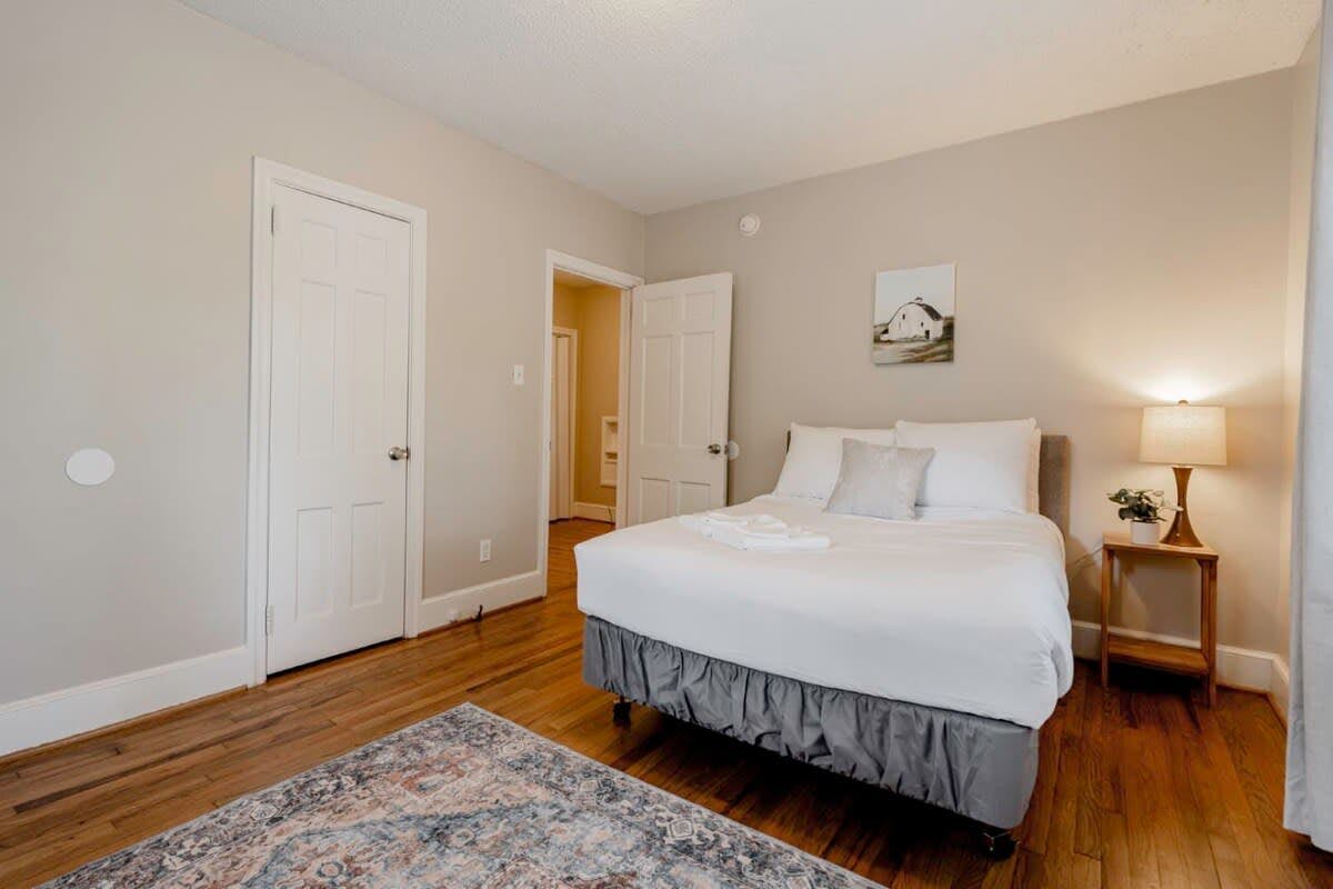 Z_1900Hllnd_C_West_Columbia (Both Units)