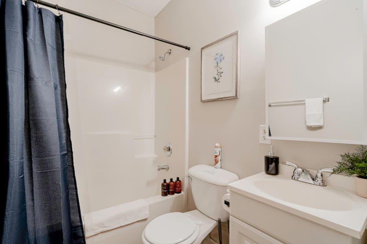 Z_1900Hllnd_C_West_Columbia (Both Units)