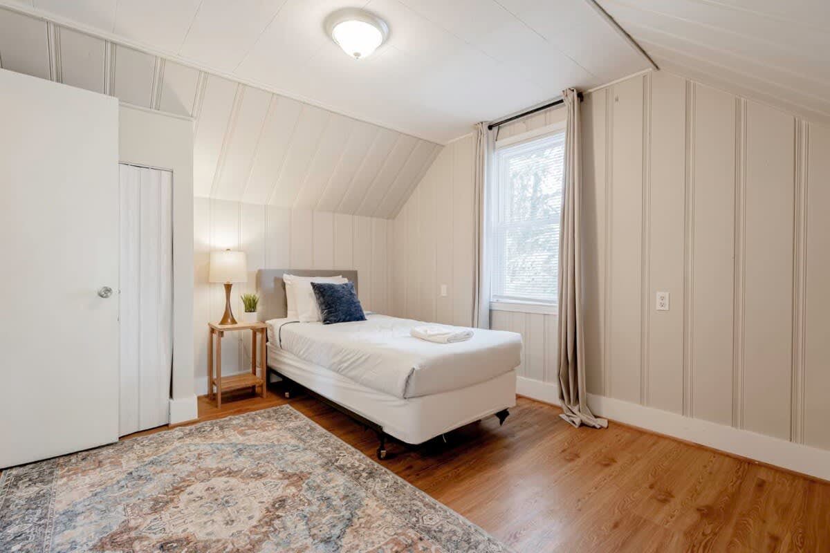 Z_1900Hllnd_C_West_Columbia (Both Units)