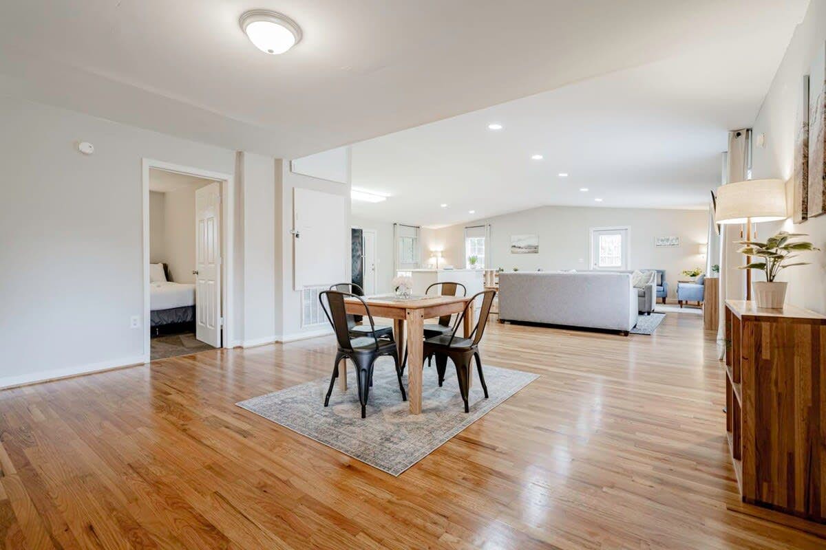 Z_1900Hllnd_B_West_Columbia