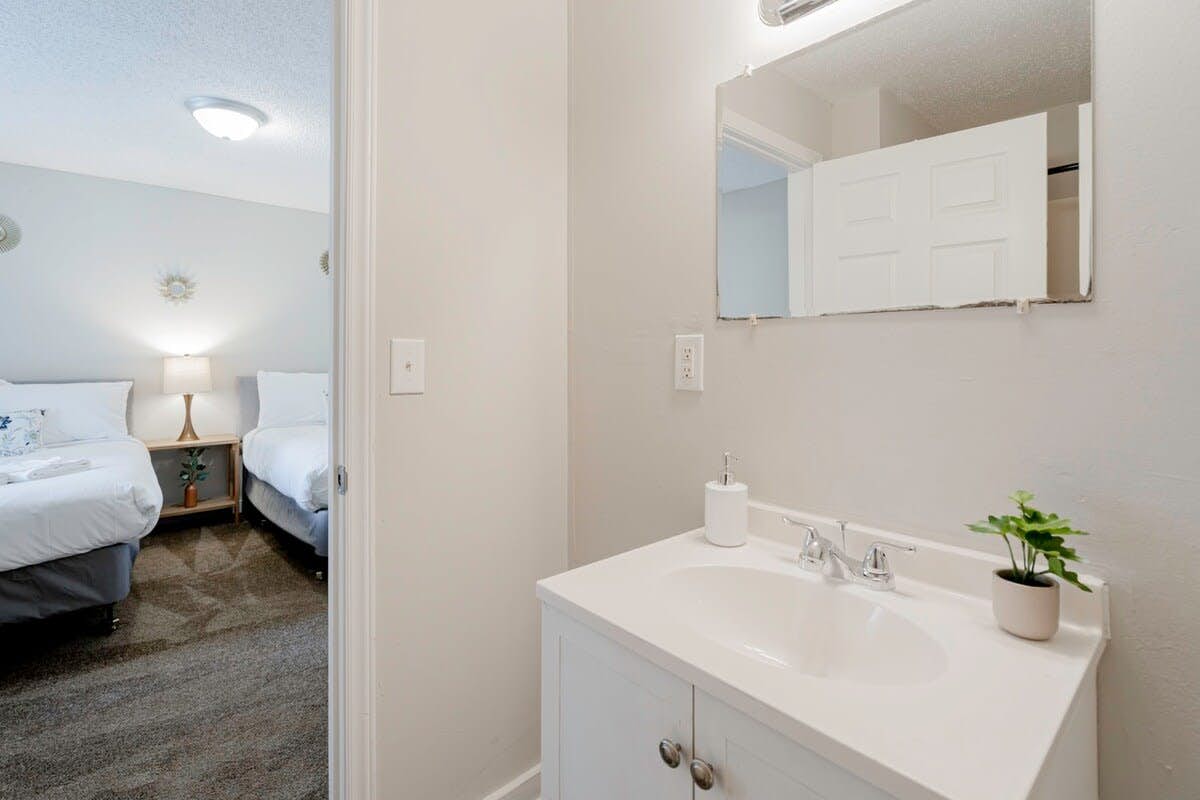 Z_1900Hllnd_B_West_Columbia