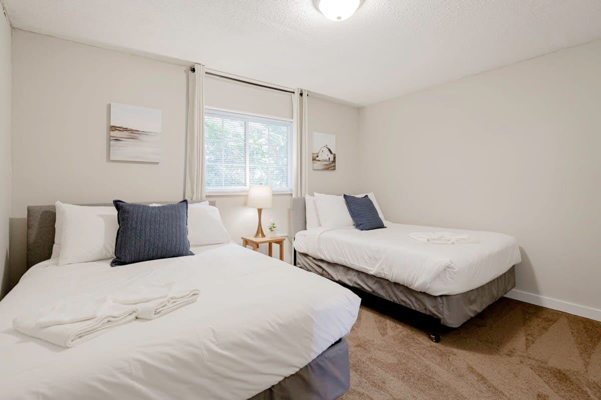 Z_1900Hllnd_B_West_Columbia