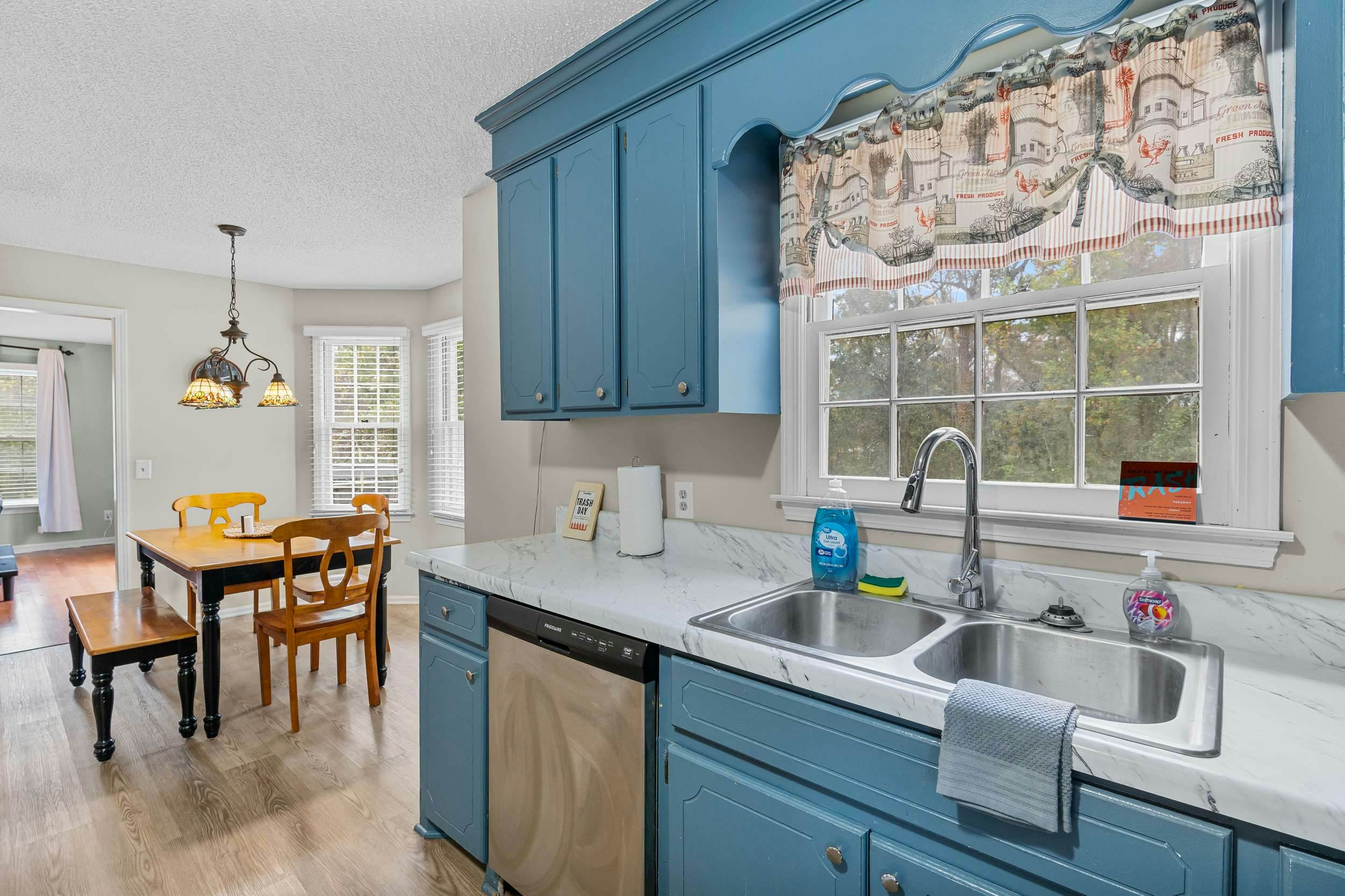 O_2205Crdngtn_Columbia