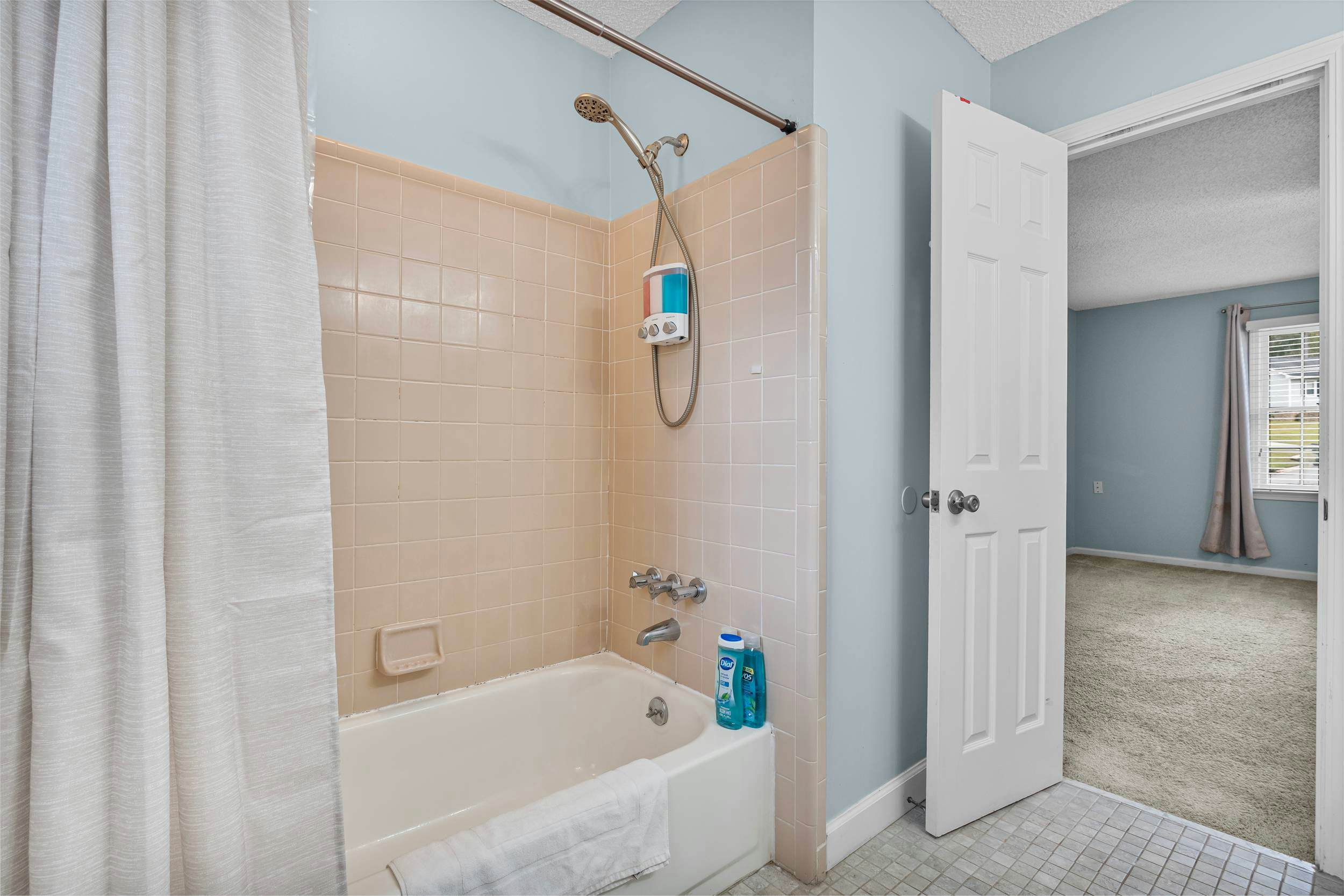 O_2205Crdngtn_Columbia