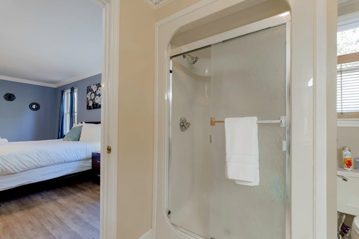 V_1728CanalDr_Columbia