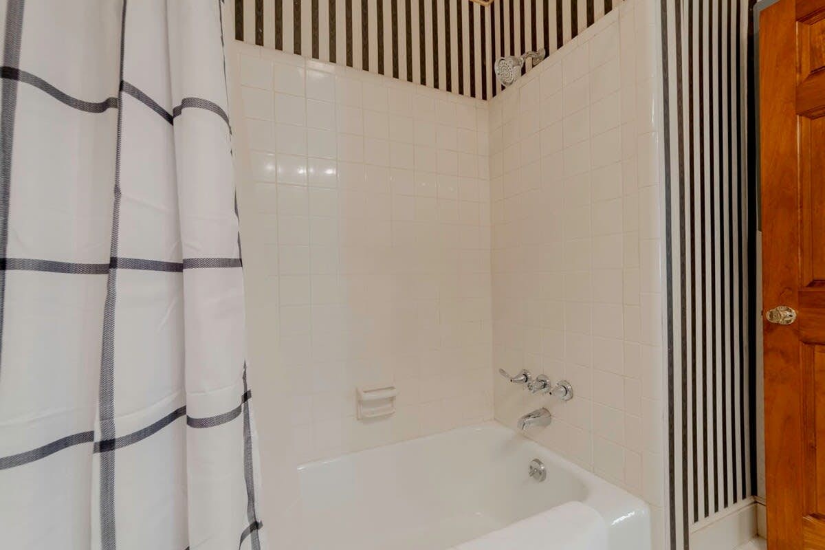 V_1728CanalDr_Columbia