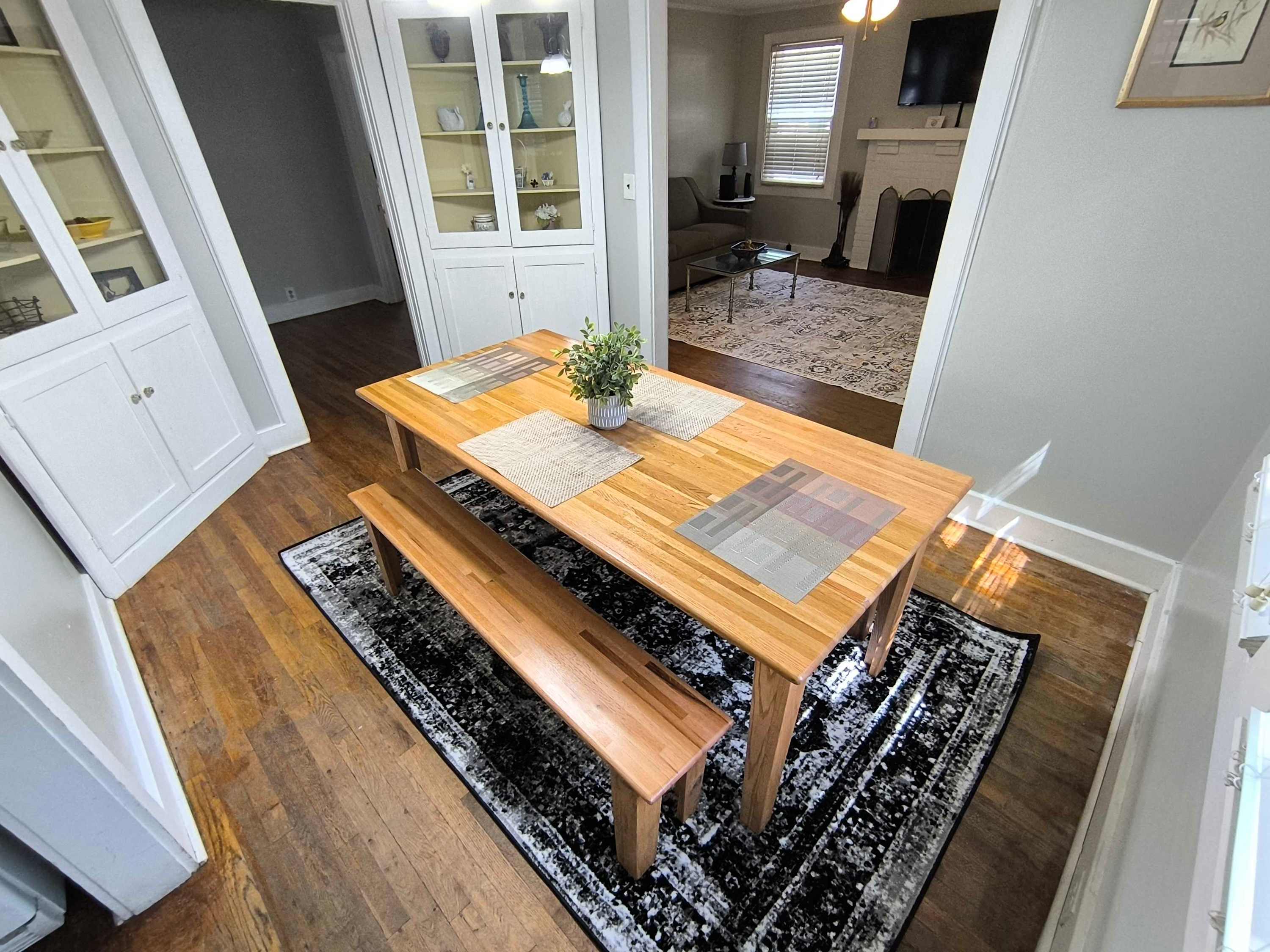 Near Ft. Jackson & Shops - Forrest Lake Hidden Gem