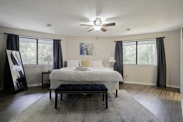 Octagonal Home & Wrap-Around Porch - Opulent Oasis