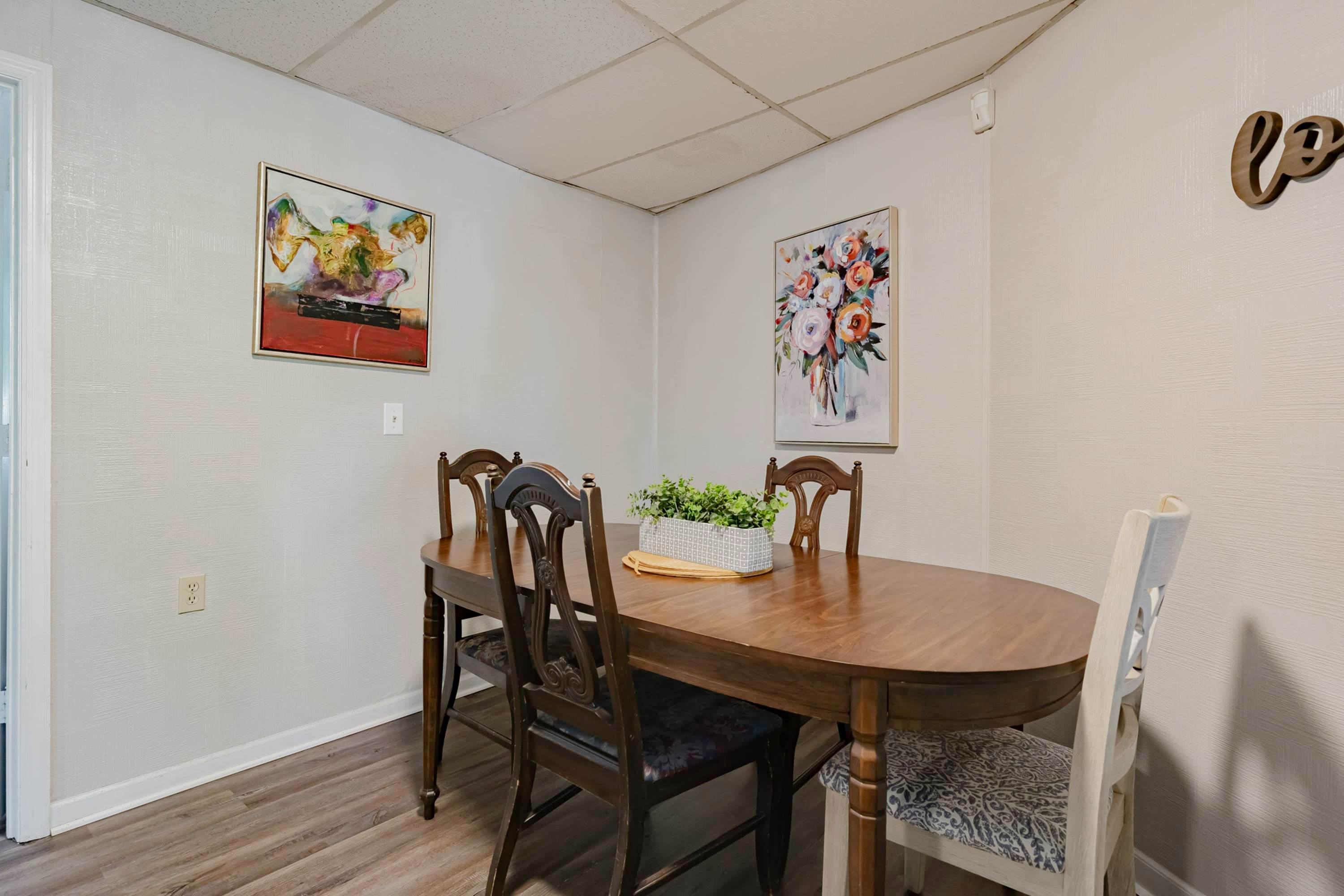 O_7704Drtmore_Columbia