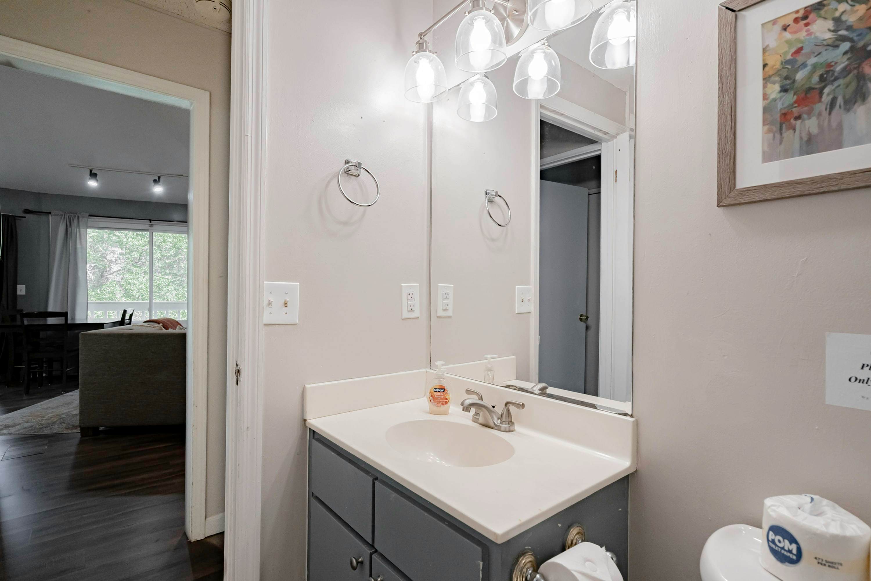 O_7704Drtmore_Columbia