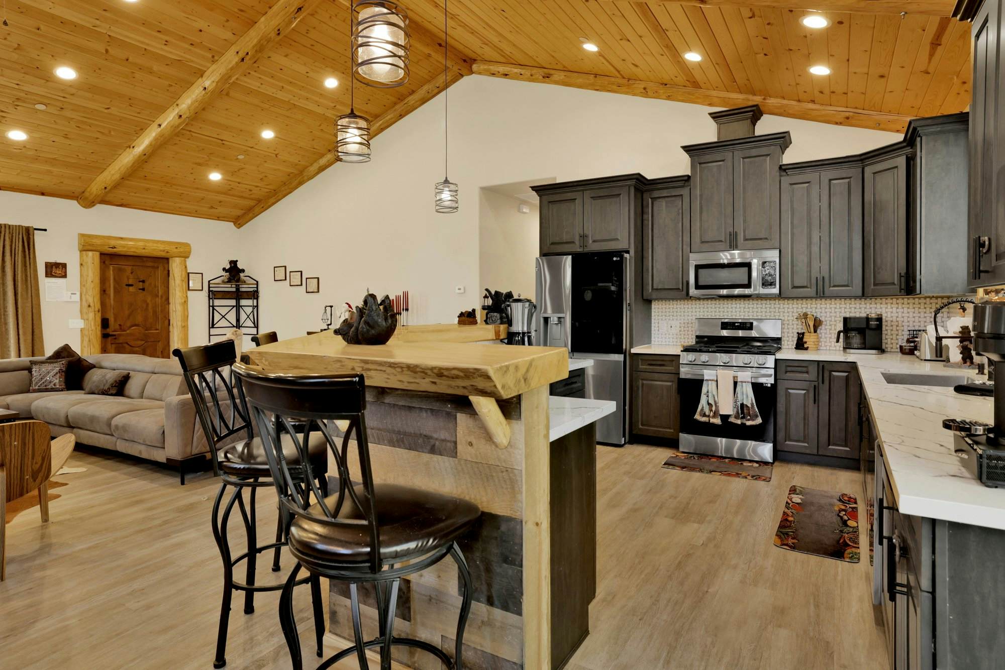 2604-Whispering Pines