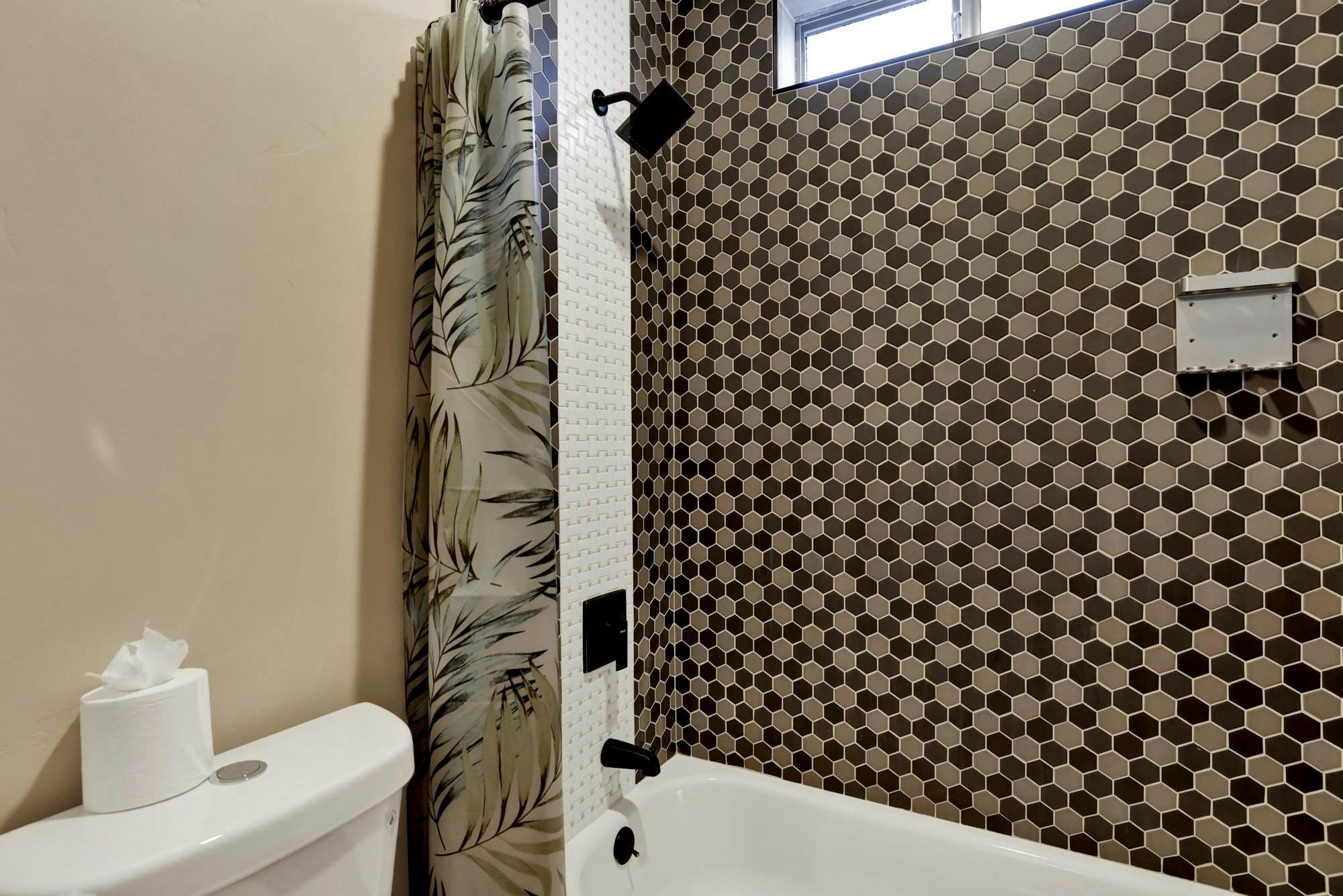 2604-Whispering Pines