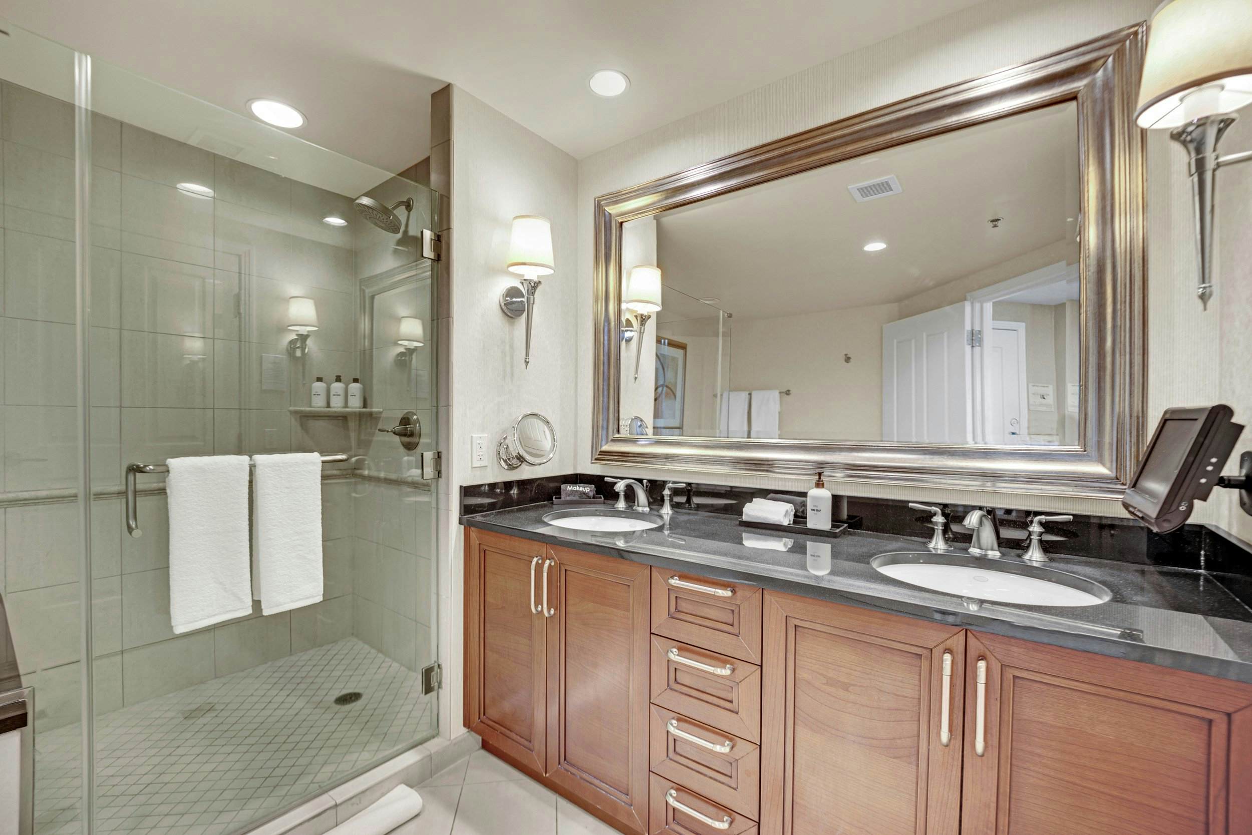 Solara Vita at MGM Signature