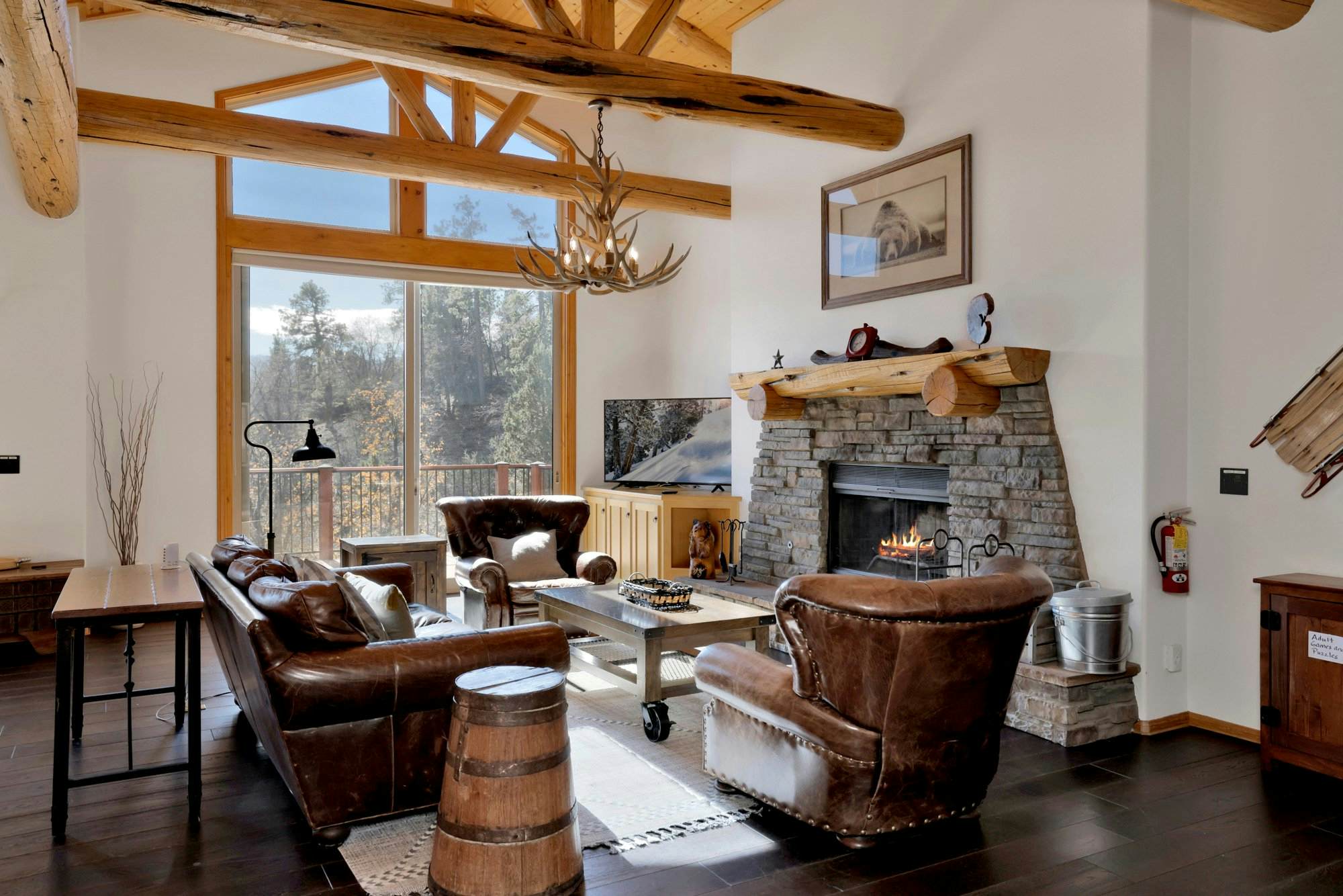 2606-View on the Rocks