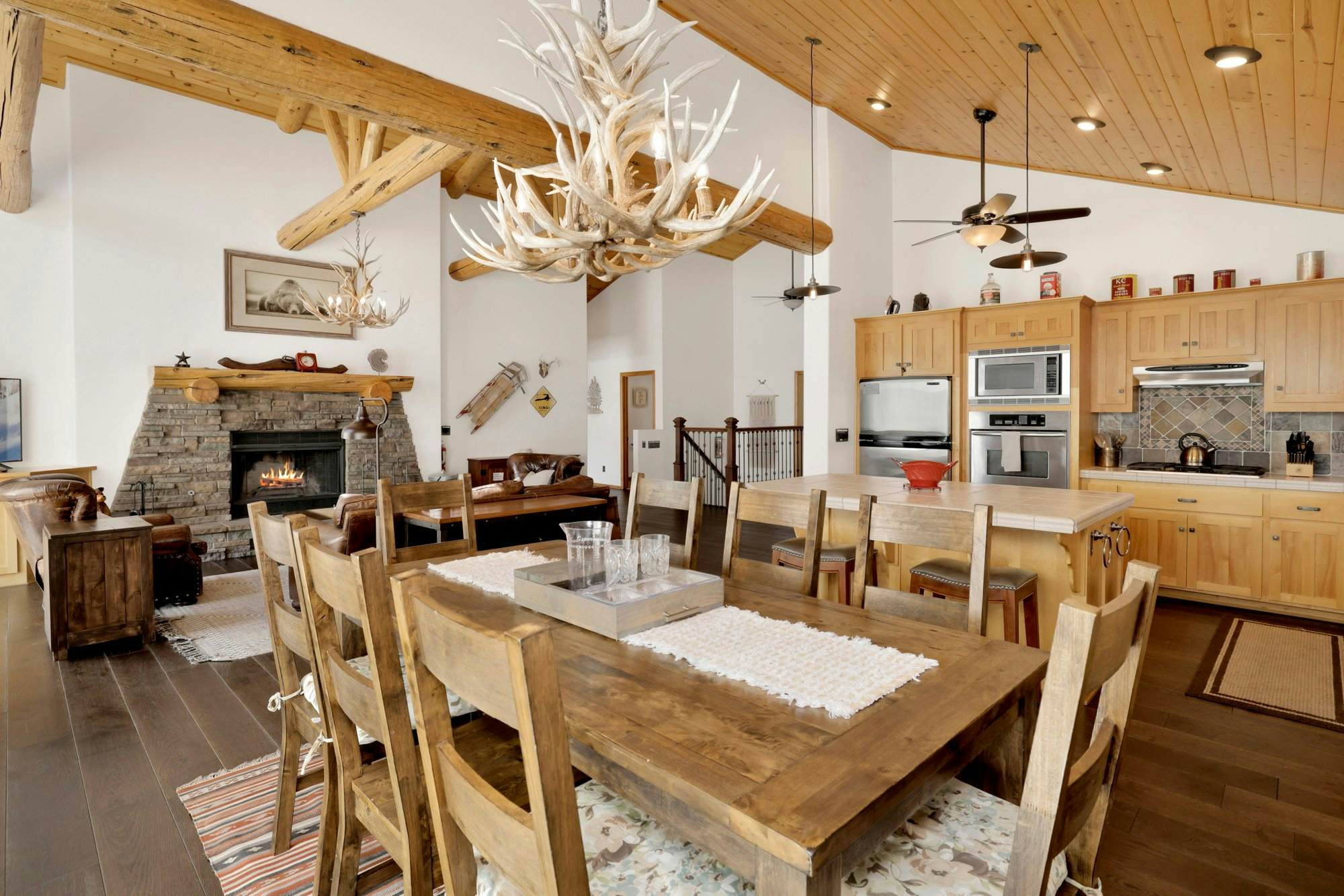 2606-View on the Rocks