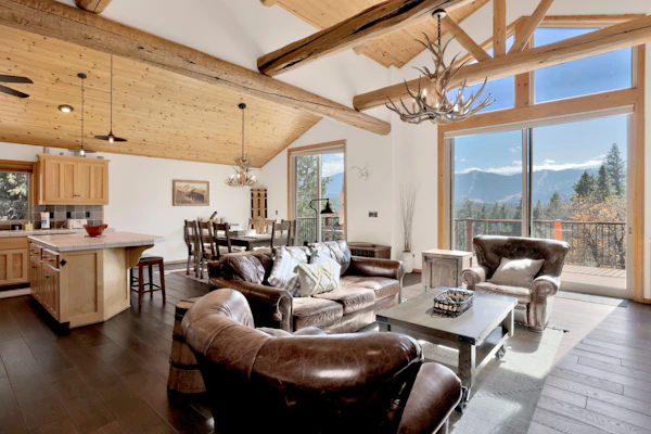 View On the Rocks | Scenic Mountain Oasis with Hot Tub, Fire Pit and Game Room