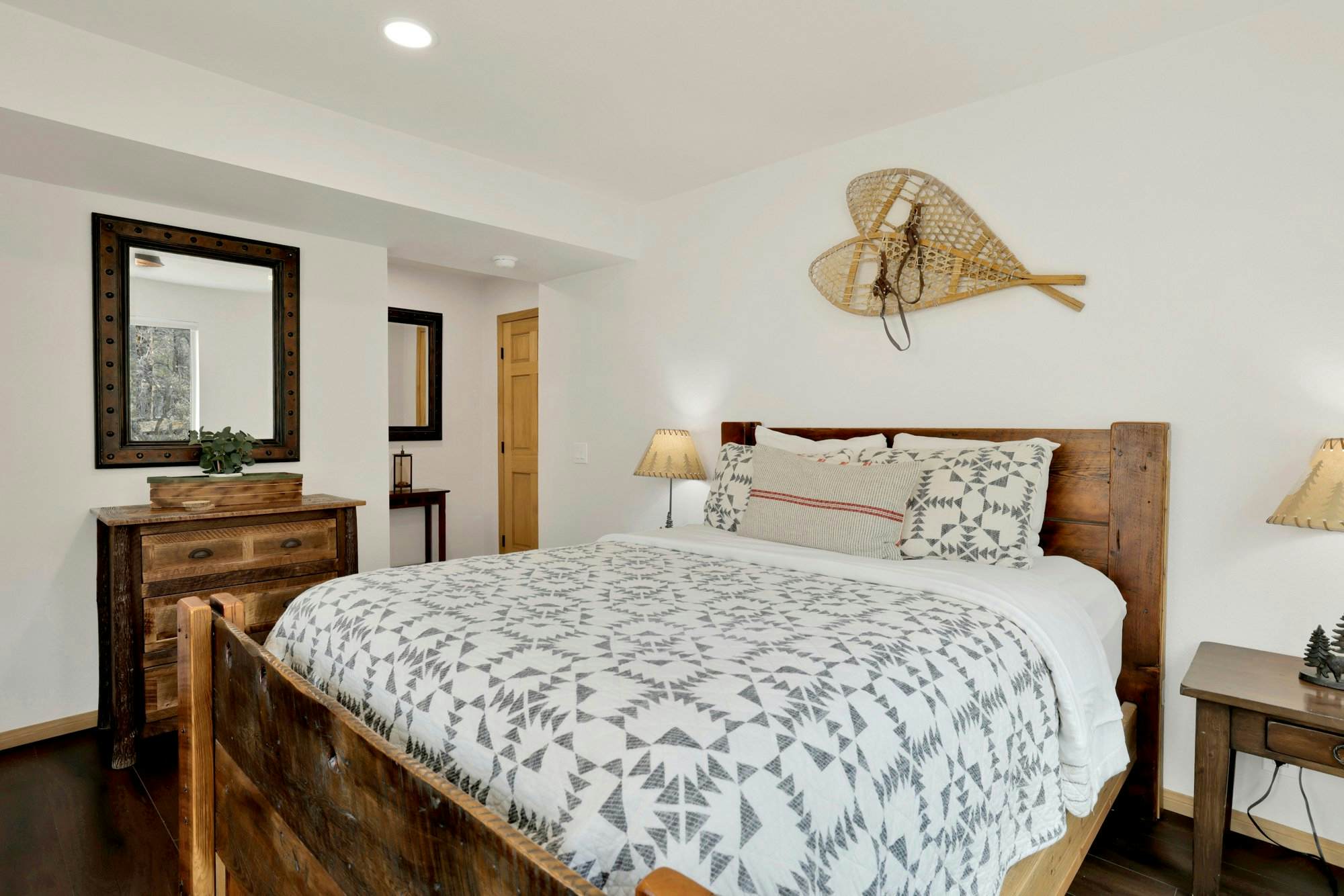 2606-View on the Rocks