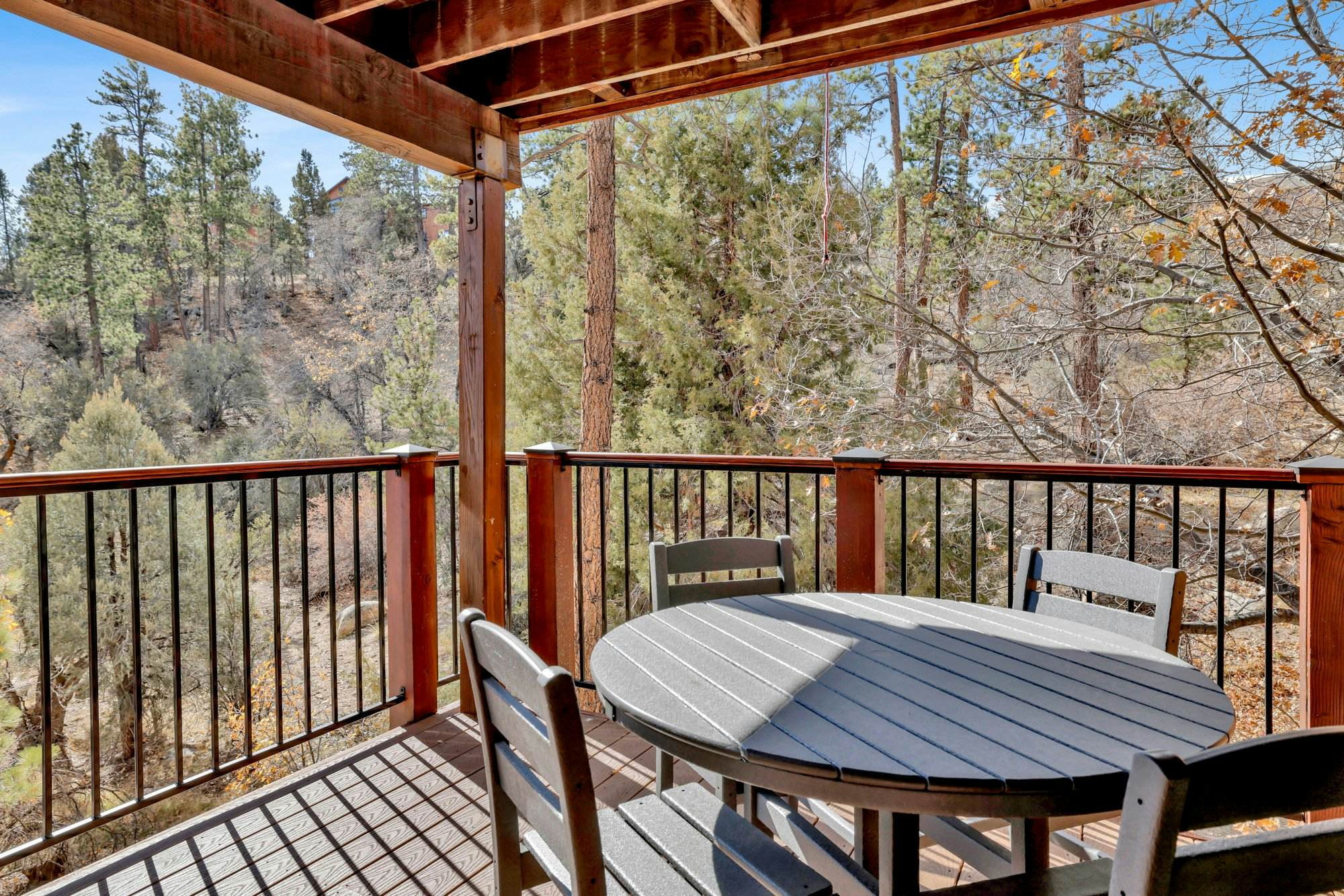 2606-View on the Rocks