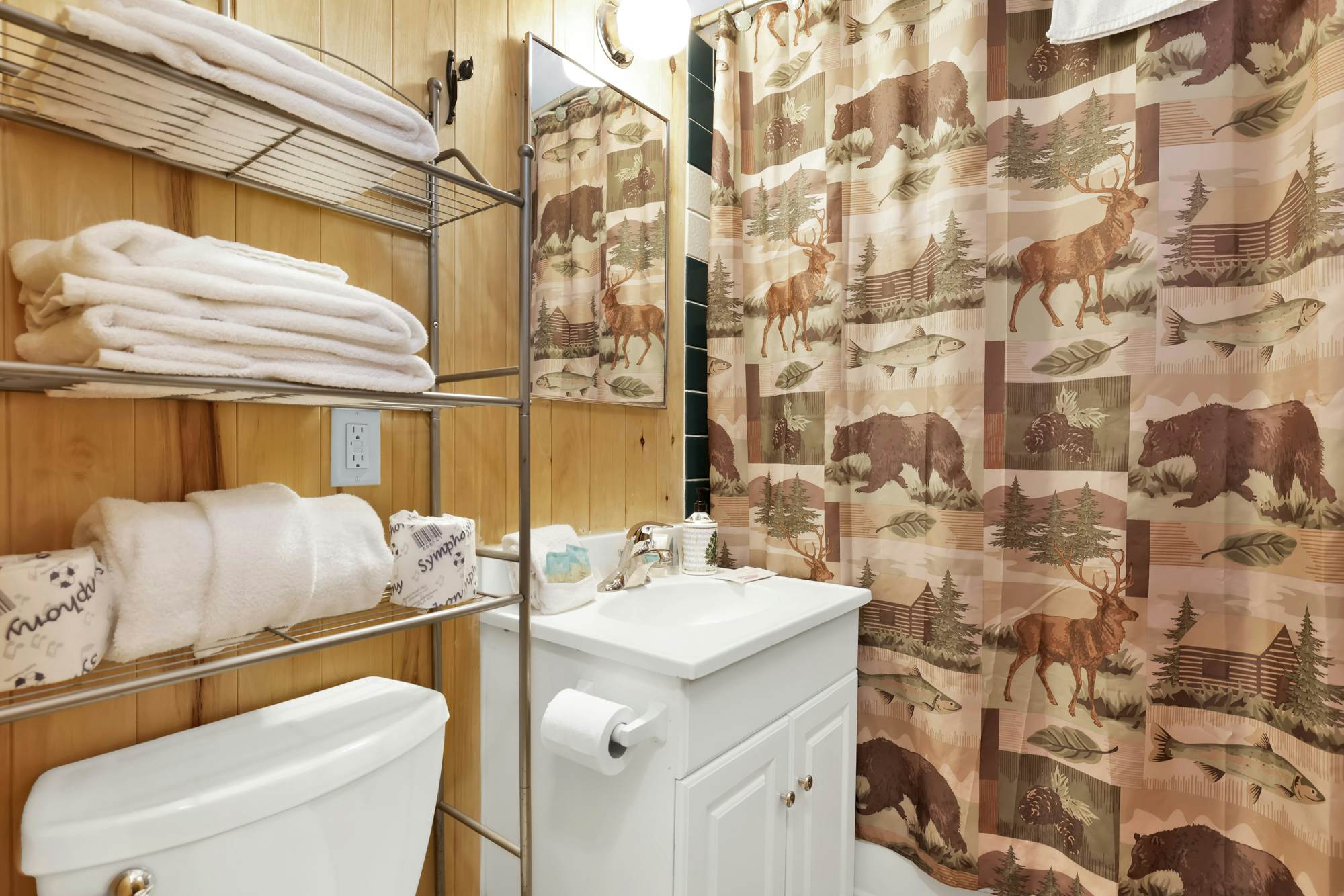 1667-Cottage in the Pines