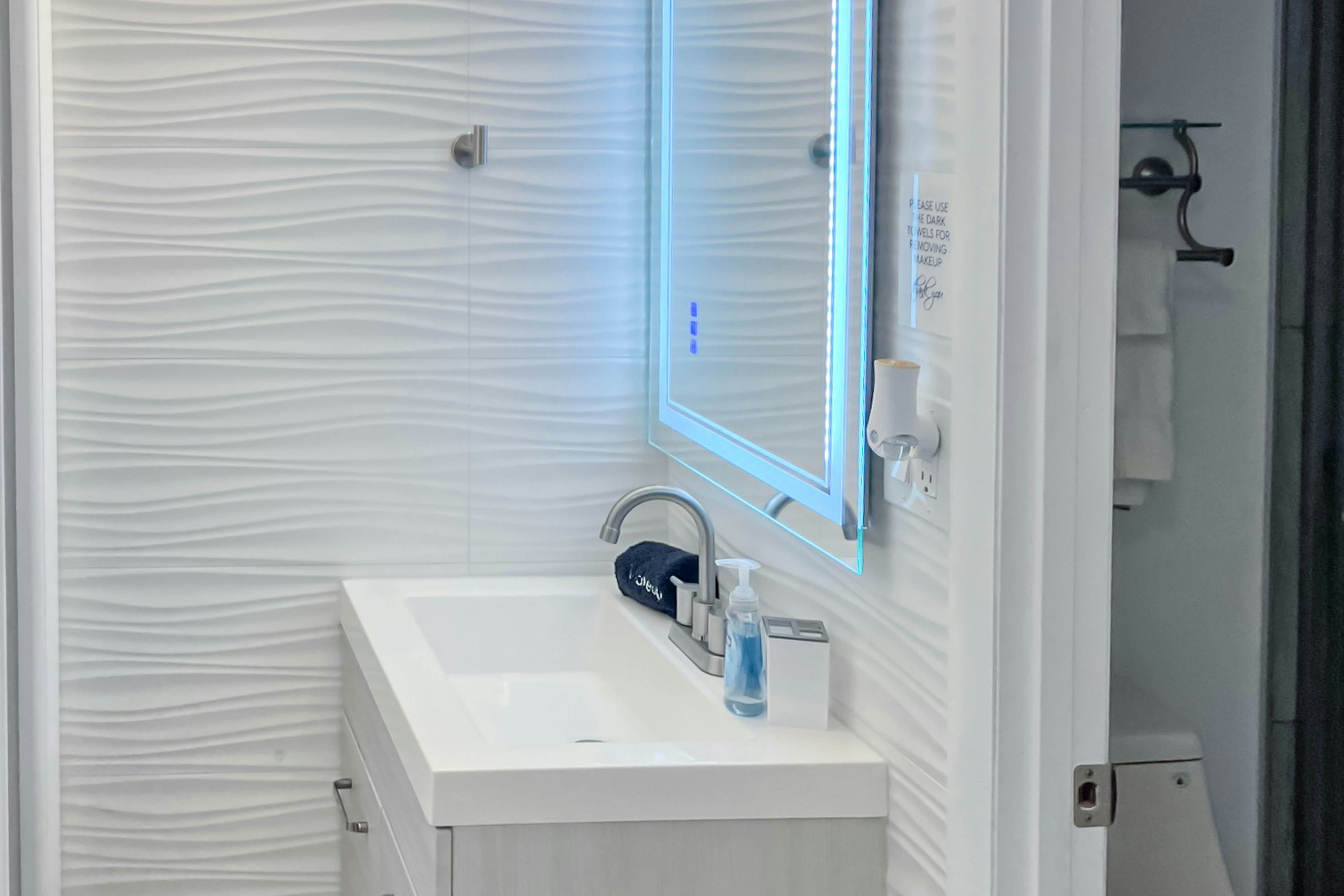 Daytona Beach Club 313 - Beach Bliss