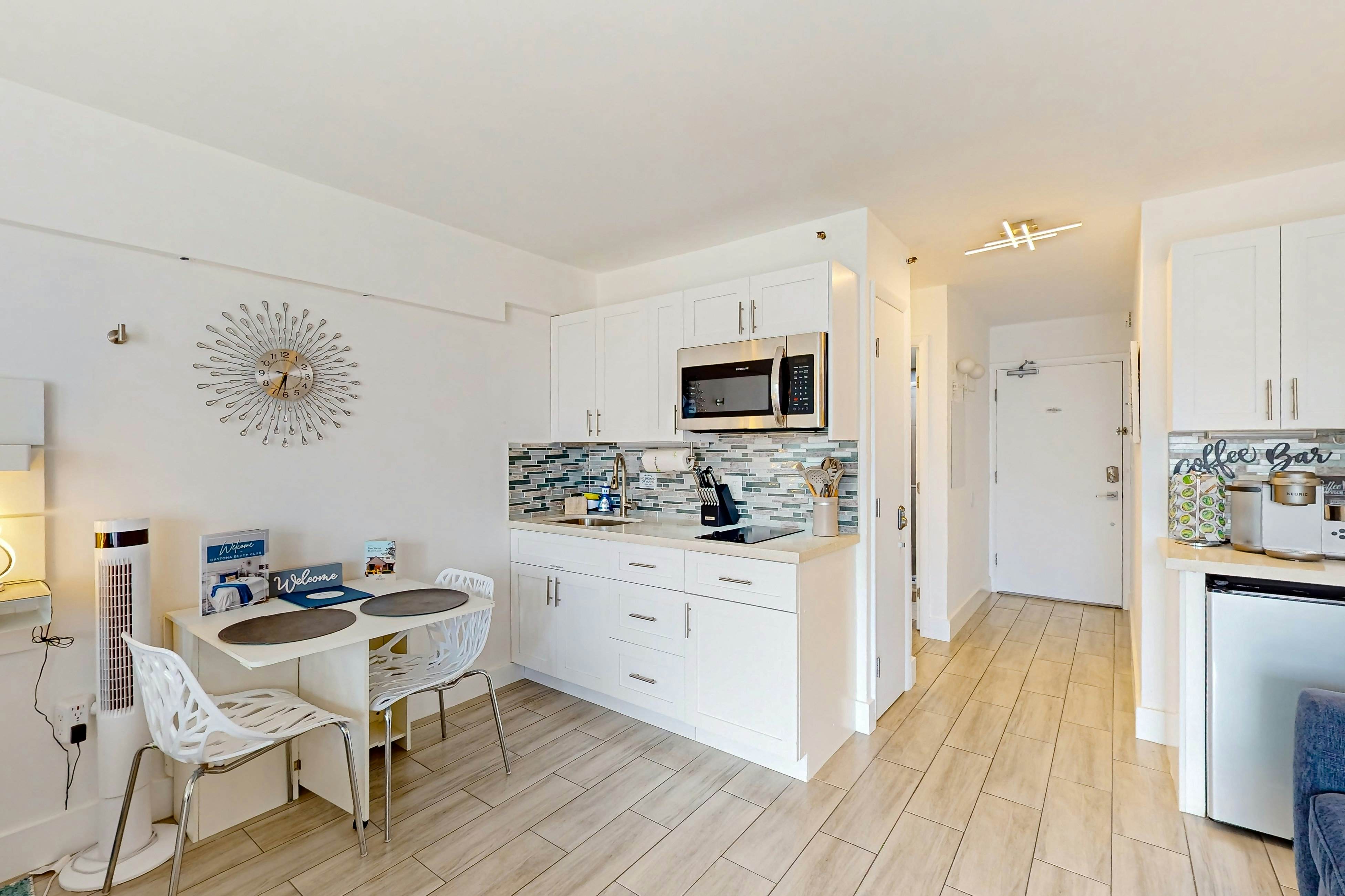 Daytona Beach Club 313 - Beach Bliss