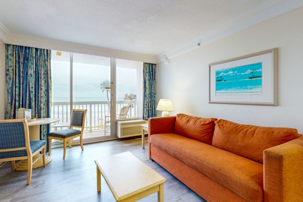 Oceanfront Studio with Balcony, Resort Pools & Walkable Fun