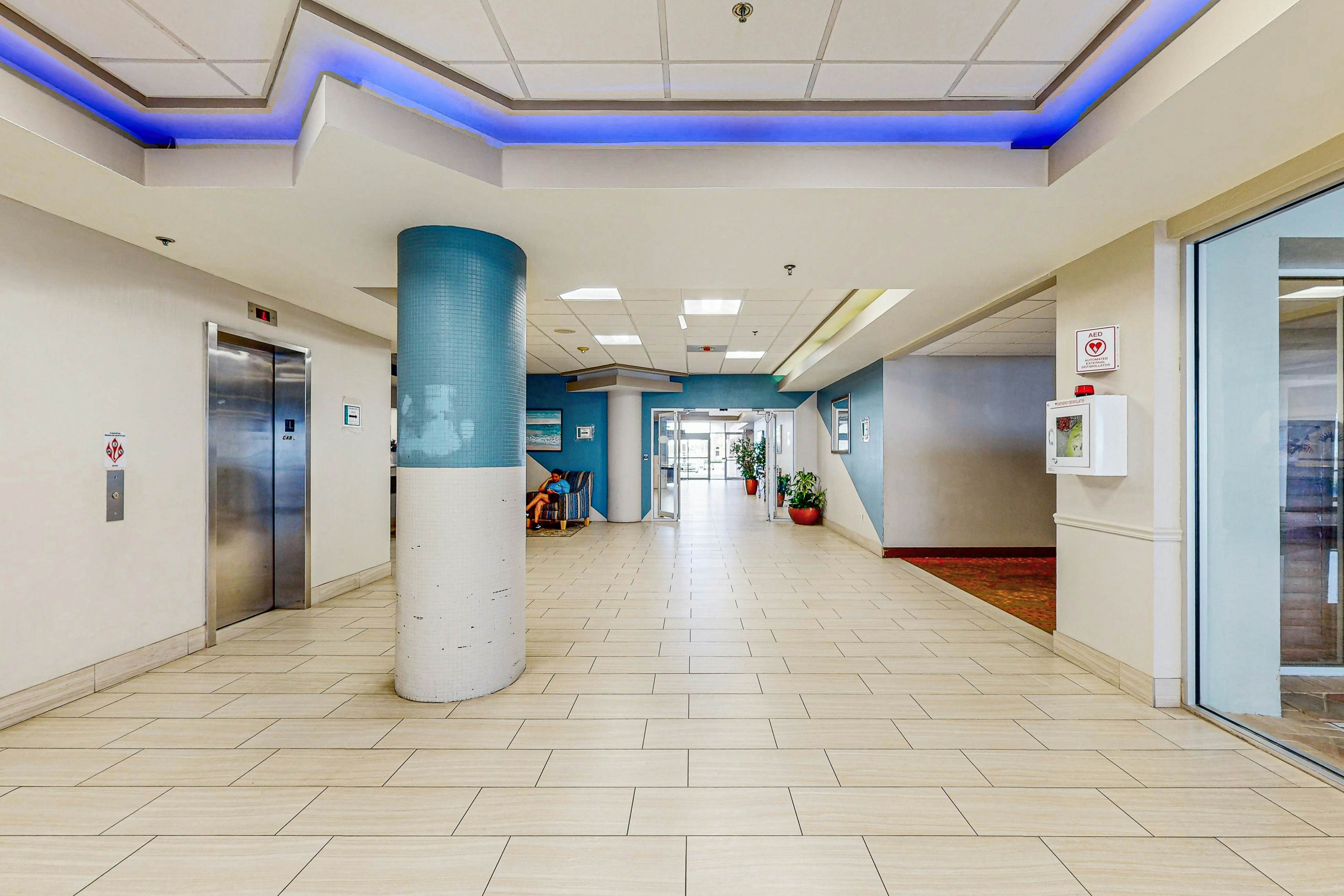 Daytona Beach Resort 426 - You and Me By The Sea