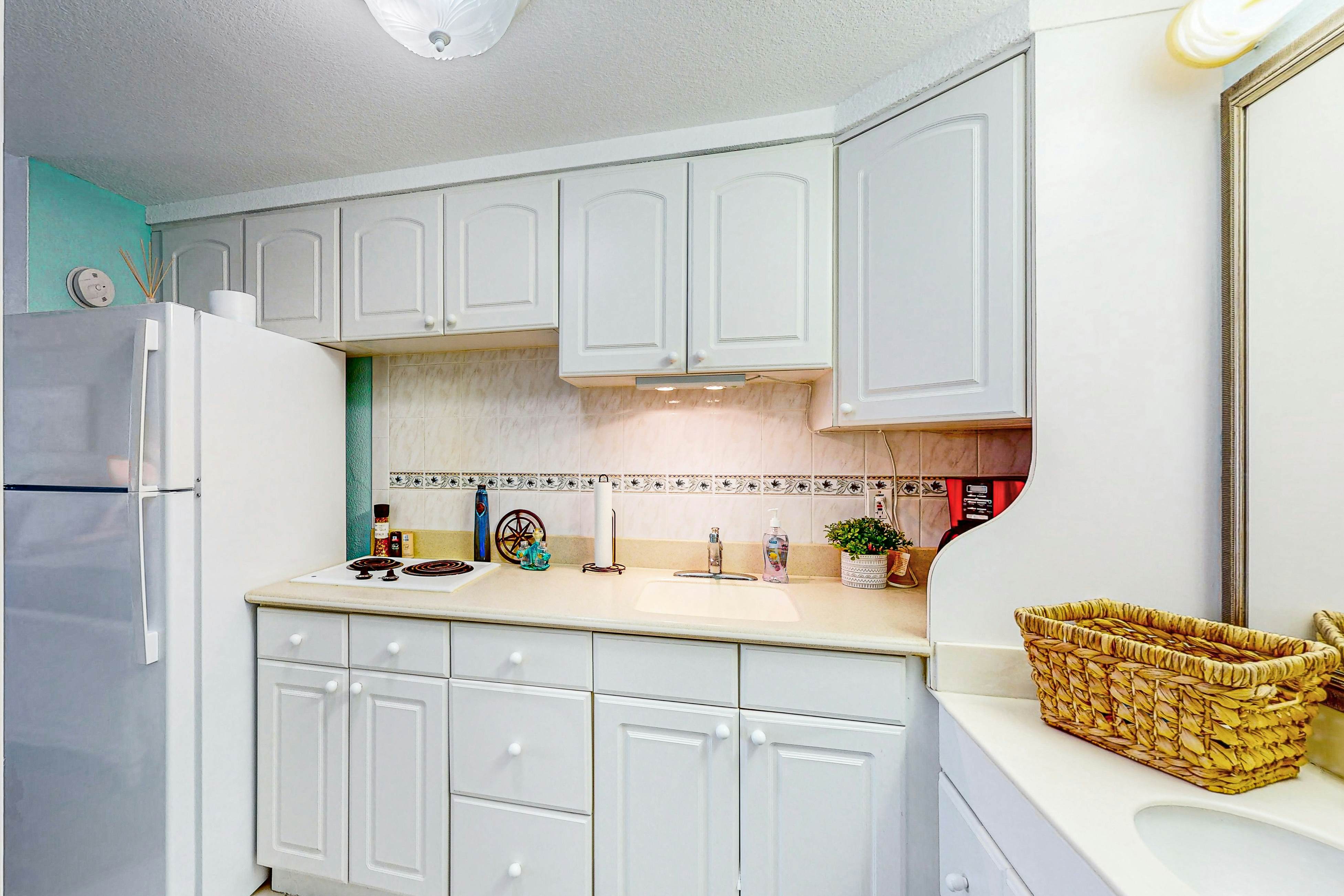 Daytona Beach Resort 426 - You and Me By The Sea