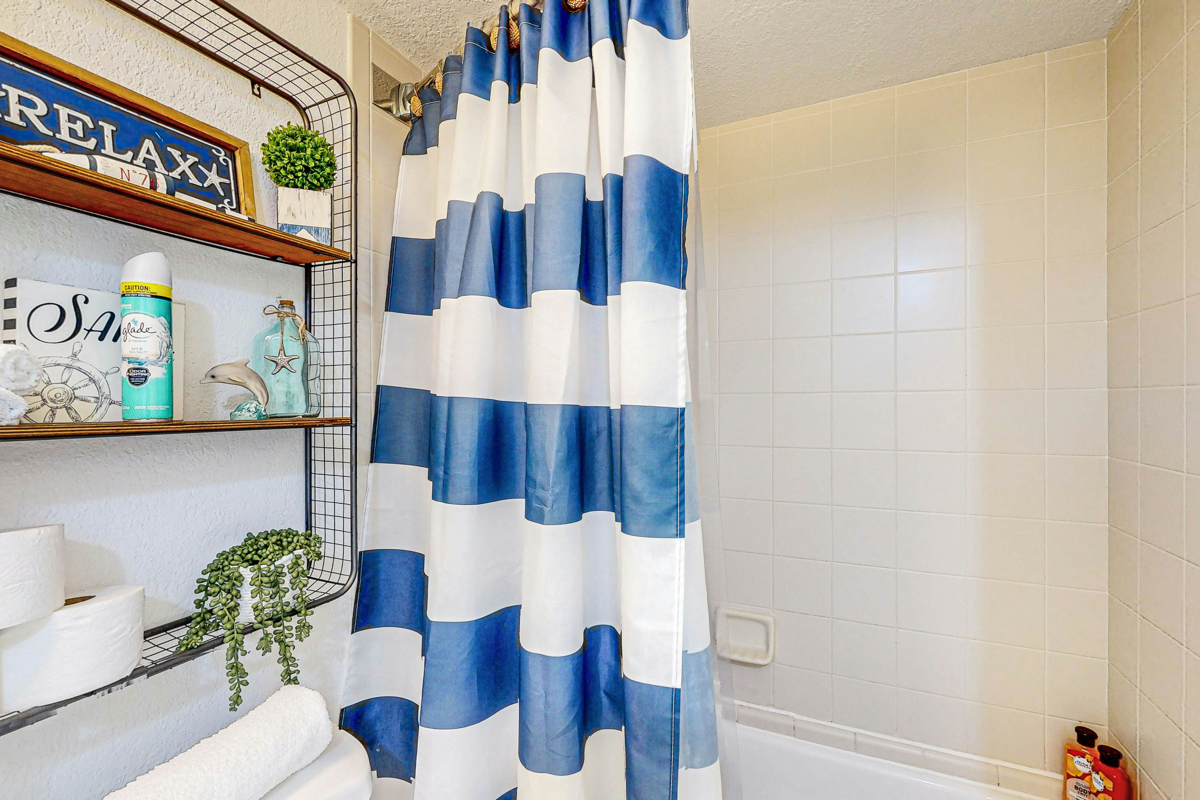 Daytona Beach Resort 426 - You and Me By The Sea