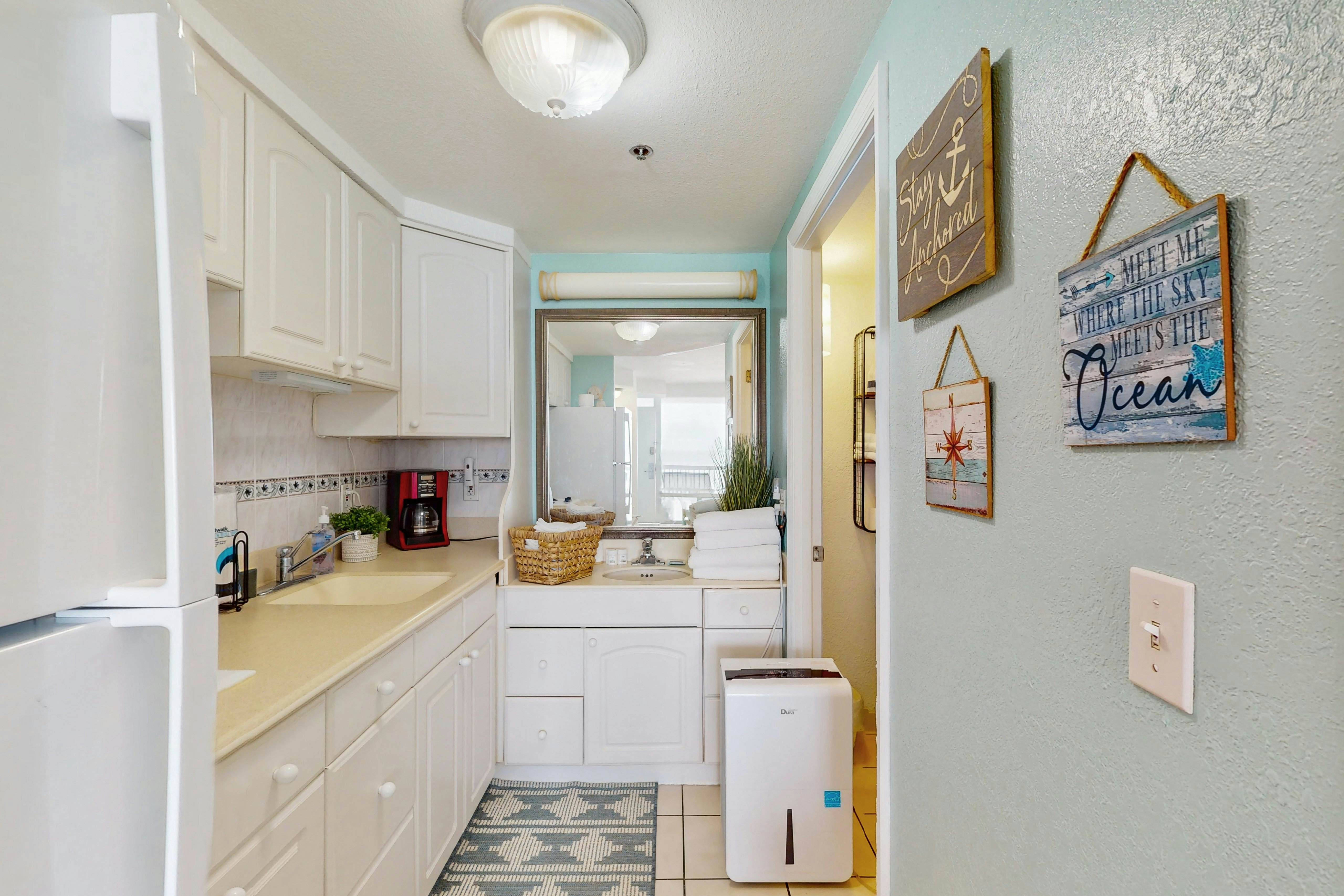 Daytona Beach Resort 426 - You and Me By The Sea